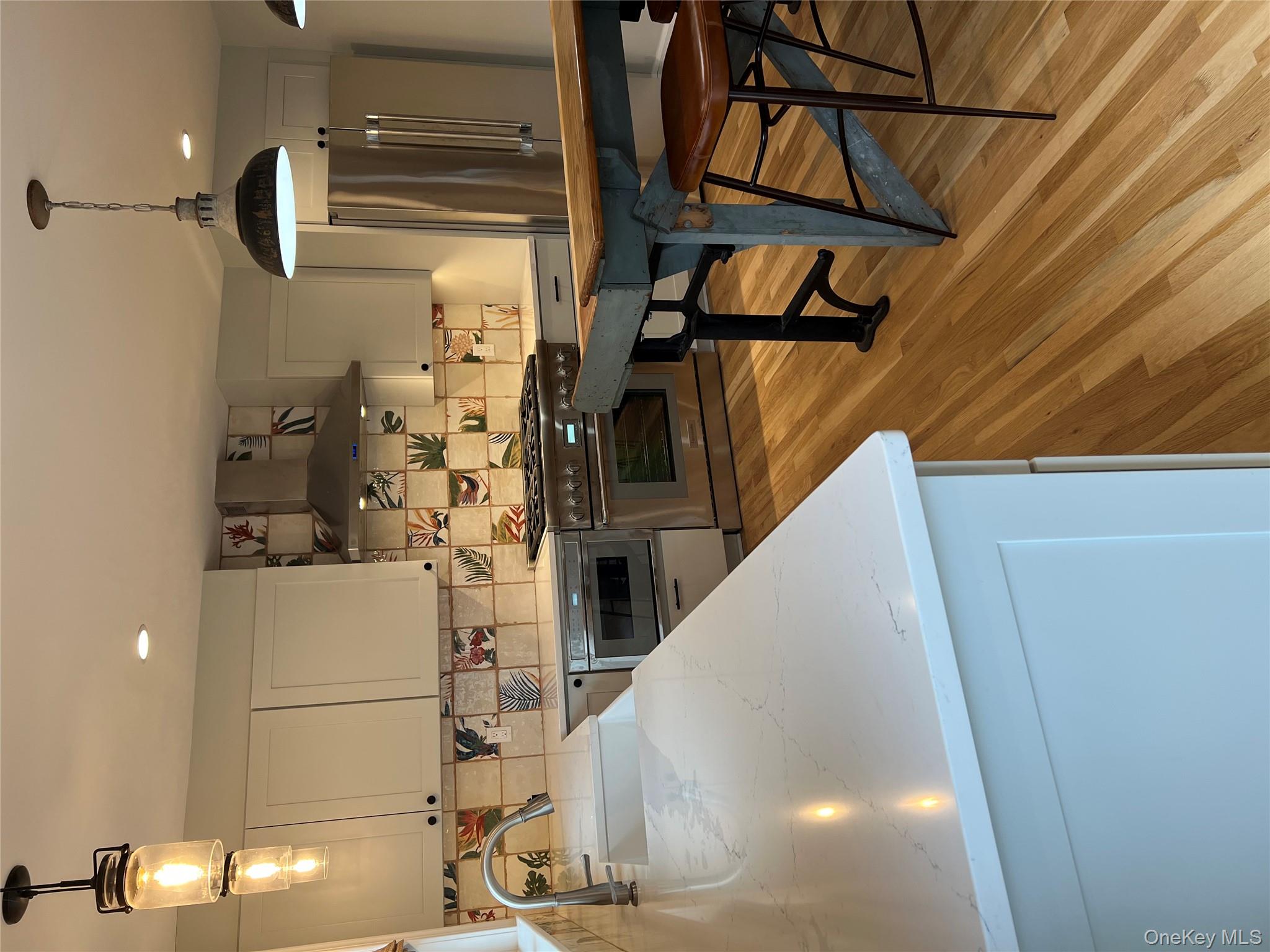 #11 photo, 237 6th Street, 東長島 Greenport , NY 11944