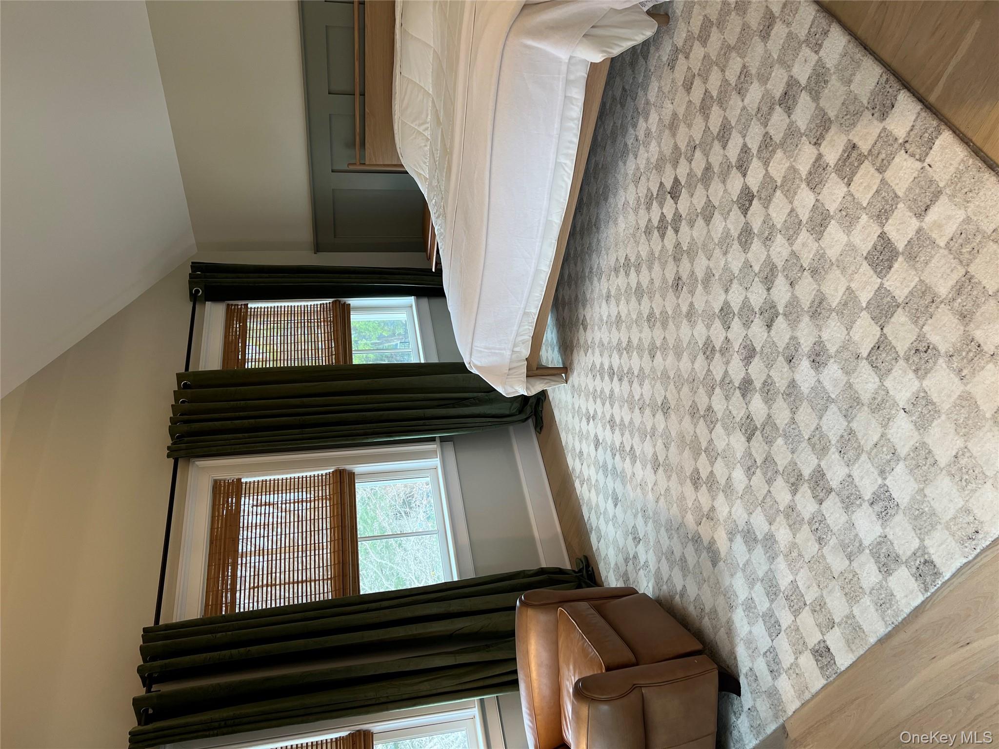 #18 photo, 237 6th Street, 東長島 Greenport , NY 11944