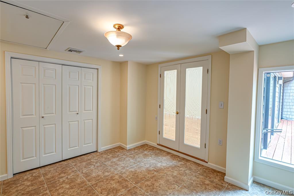 #10 photo, 52 E Admirals Drive, 东长岛 Bay Shore , NY 11706