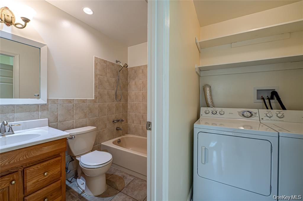 #19 photo, 52 E Admirals Drive, 东长岛 Bay Shore , NY 11706