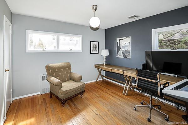 #14 photo, 2171 Seneca Drive, Merrick , NY 11566