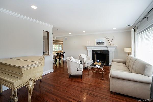 #2 photo, 2171 Seneca Drive, Merrick , NY 11566