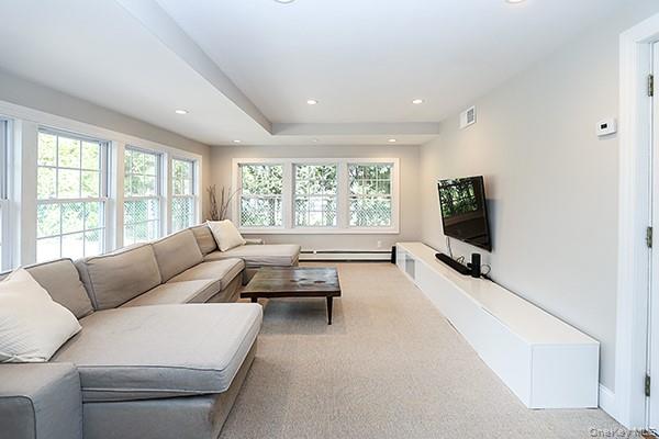 #9 photo, 2171 Seneca Drive, Merrick , NY 11566