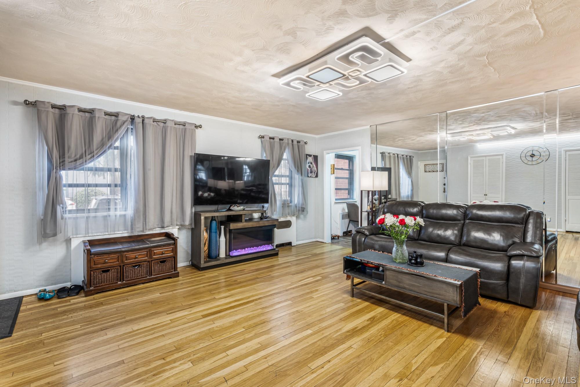 #3 photo, 1907 166th Street, 皇后區 Whitestone , NY 11357