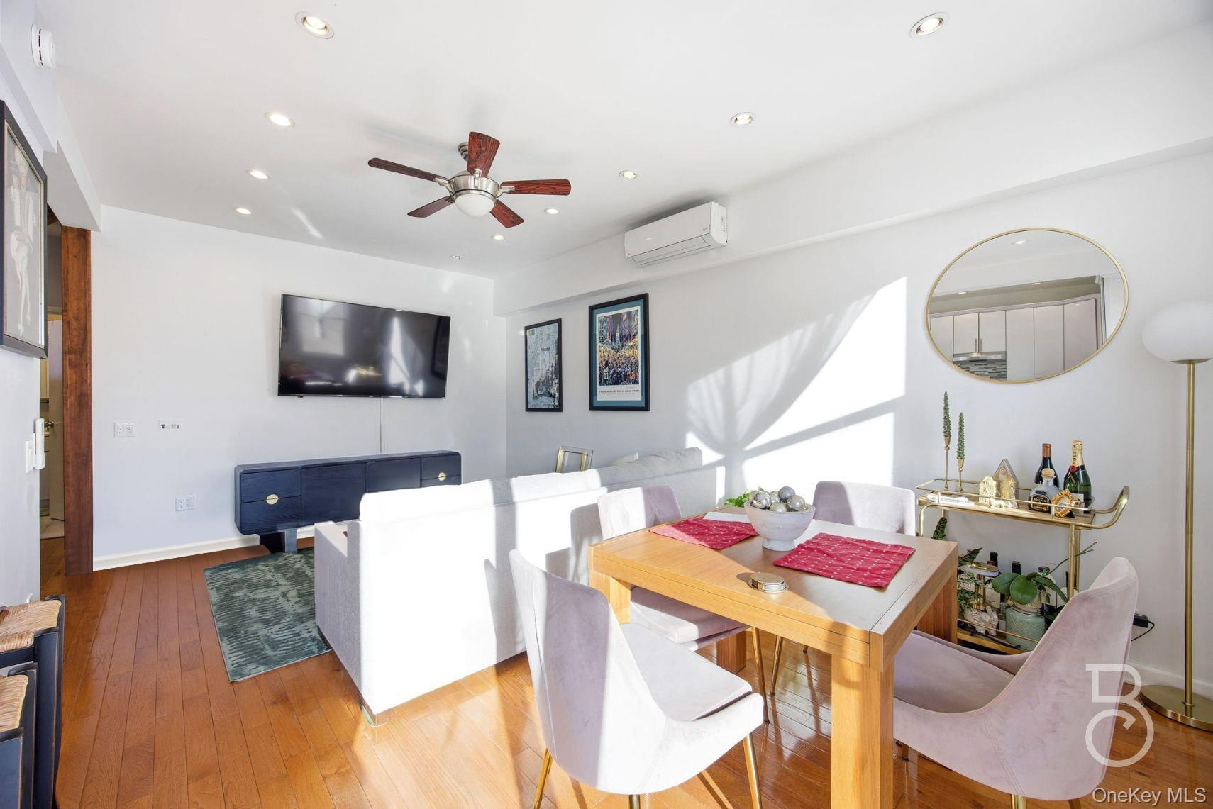 #10 photo, 31-73 41st Street, Astoria , NY 11103