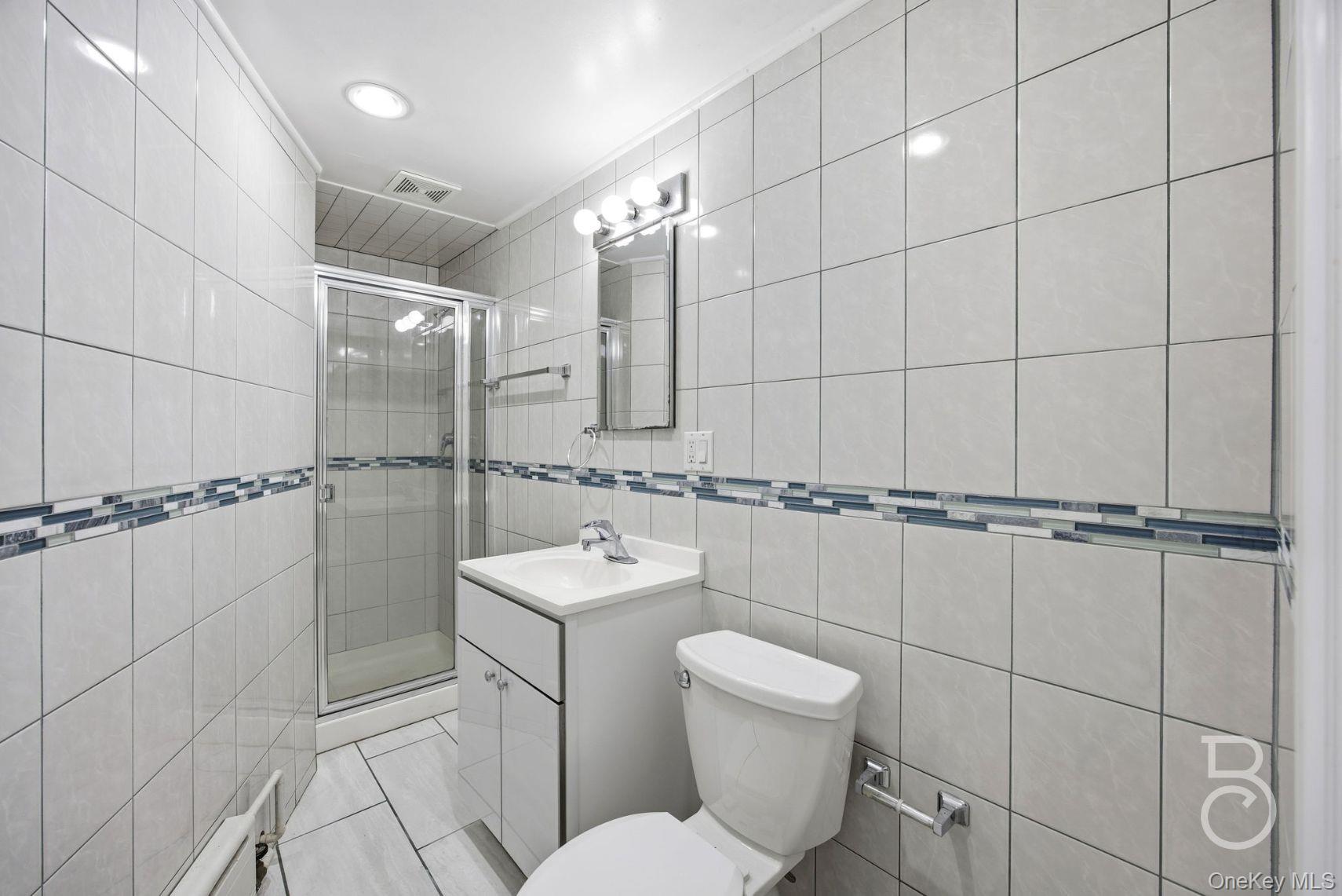 #20 photo, 31-73 41st Street, Astoria , NY 11103