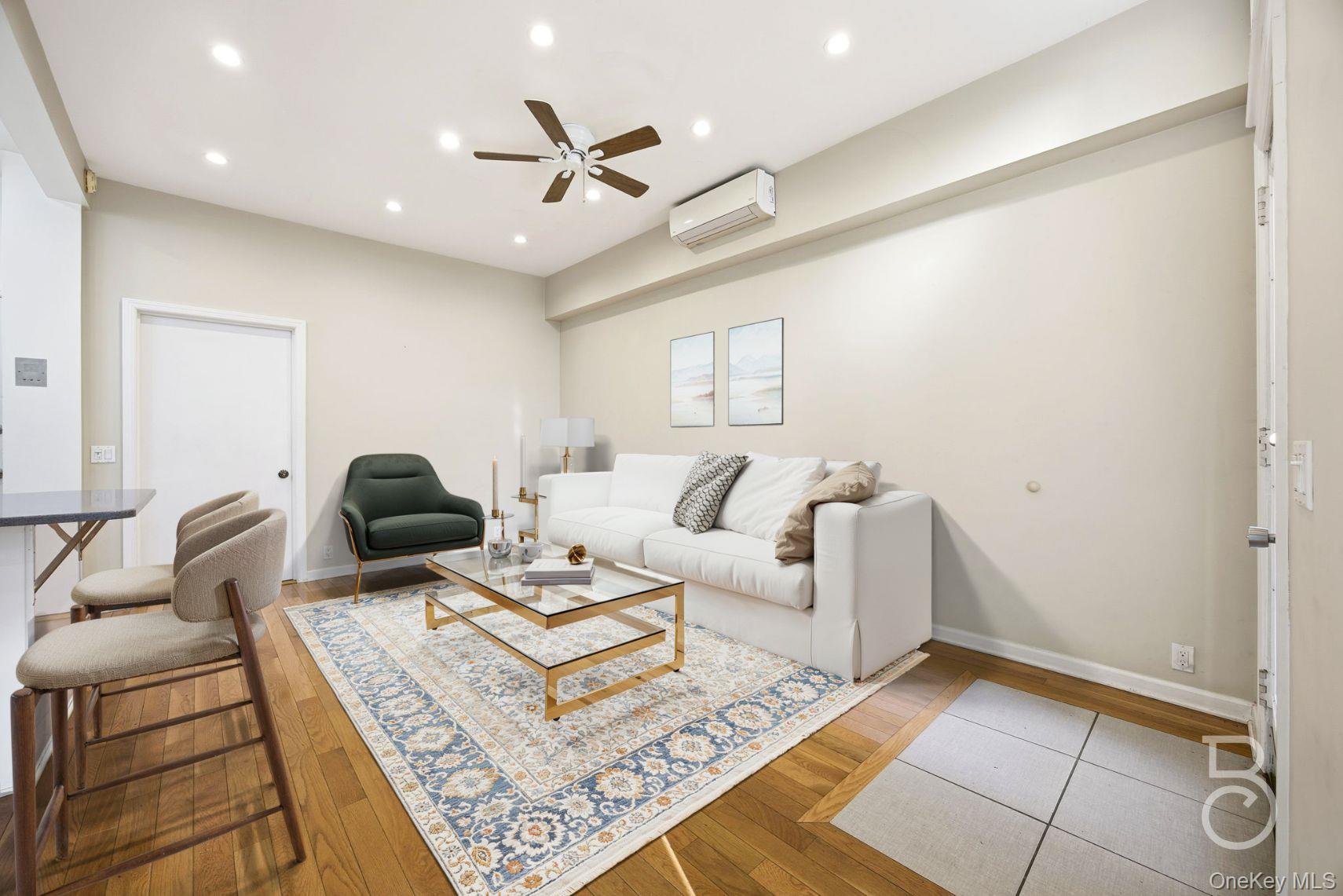 #4 photo, 31-73 41st Street, Astoria , NY 11103