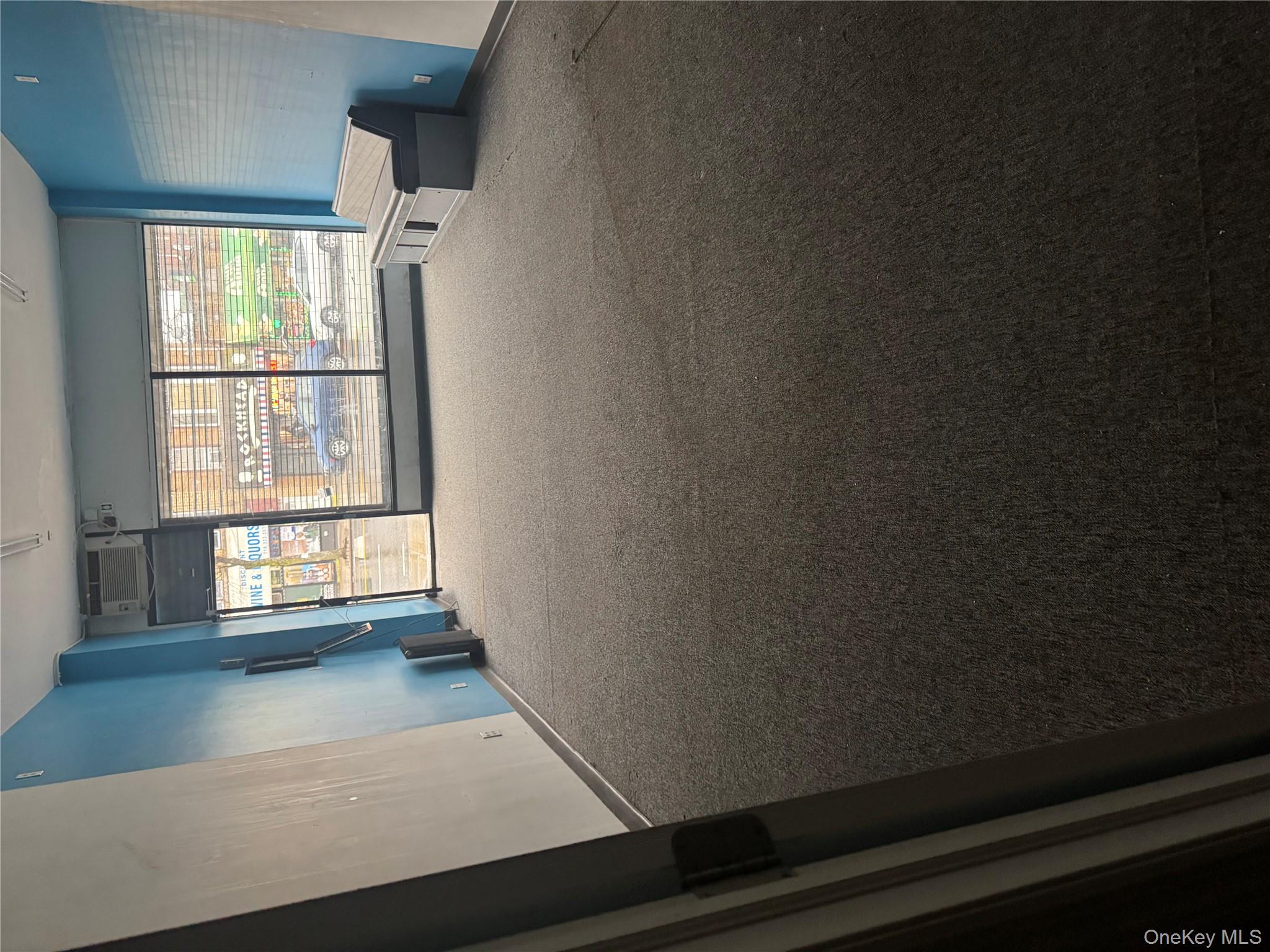 #5 photo, 141-19 Rockaway Boulevard, Jamaica , NY 11436