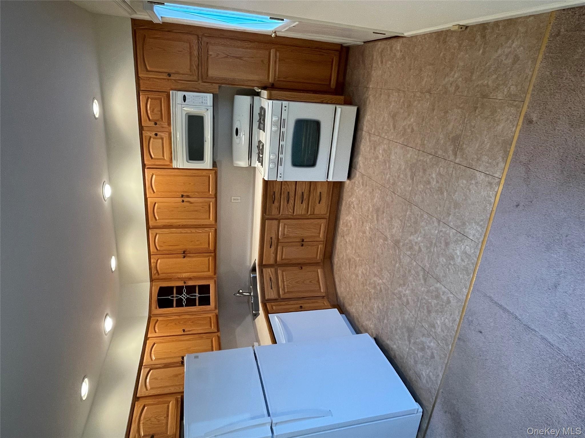 #4 photo, 400 Foch Boulevard, Mineola , NY 11501