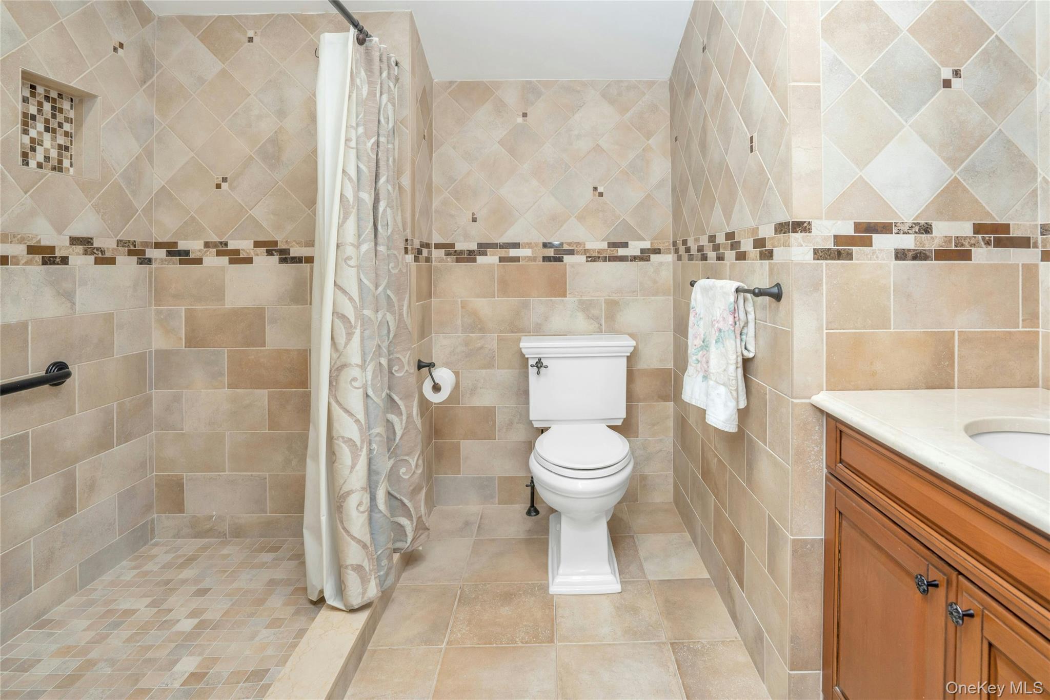 #12 photo, 3 Dover Lane, 長島 Old Bethpage , NY 11804