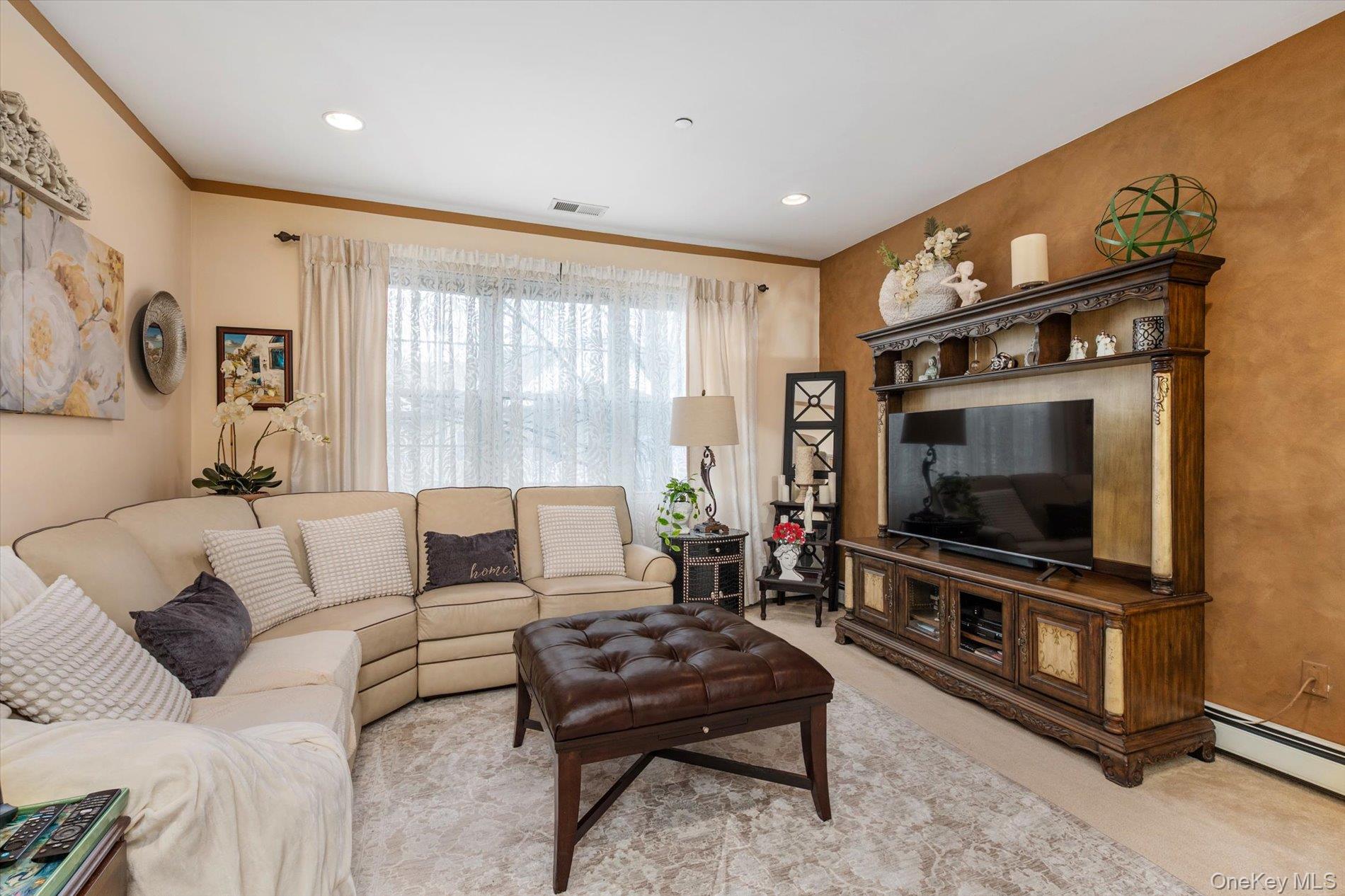 #7 photo, 137 Francesca Way, 东长岛 Amityville , NY 11701