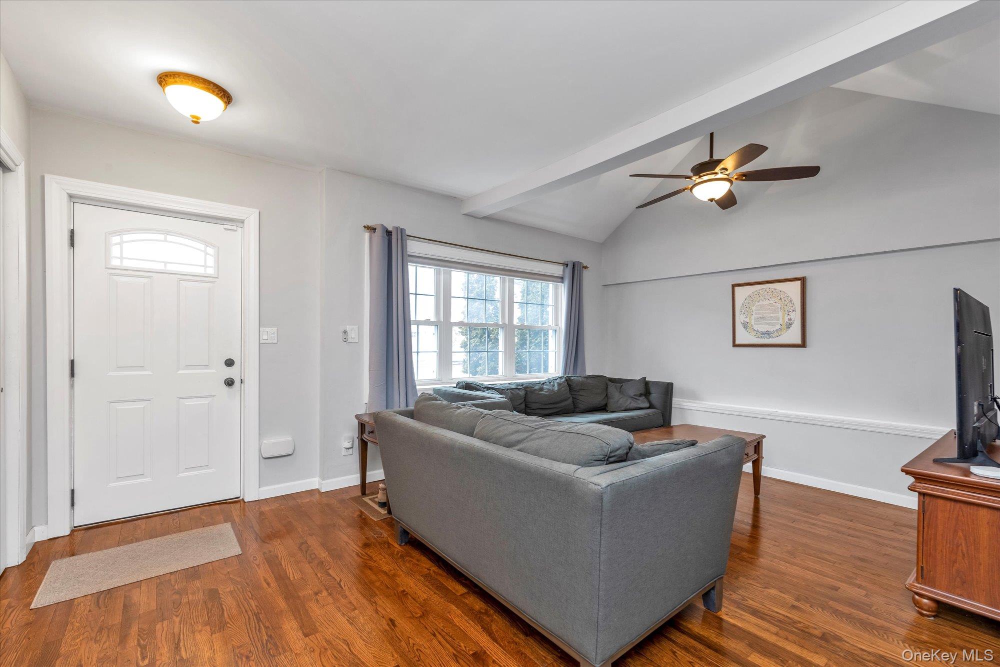 #2 photo, 41 Marion Street, 长岛 Lynbrook , NY 11563