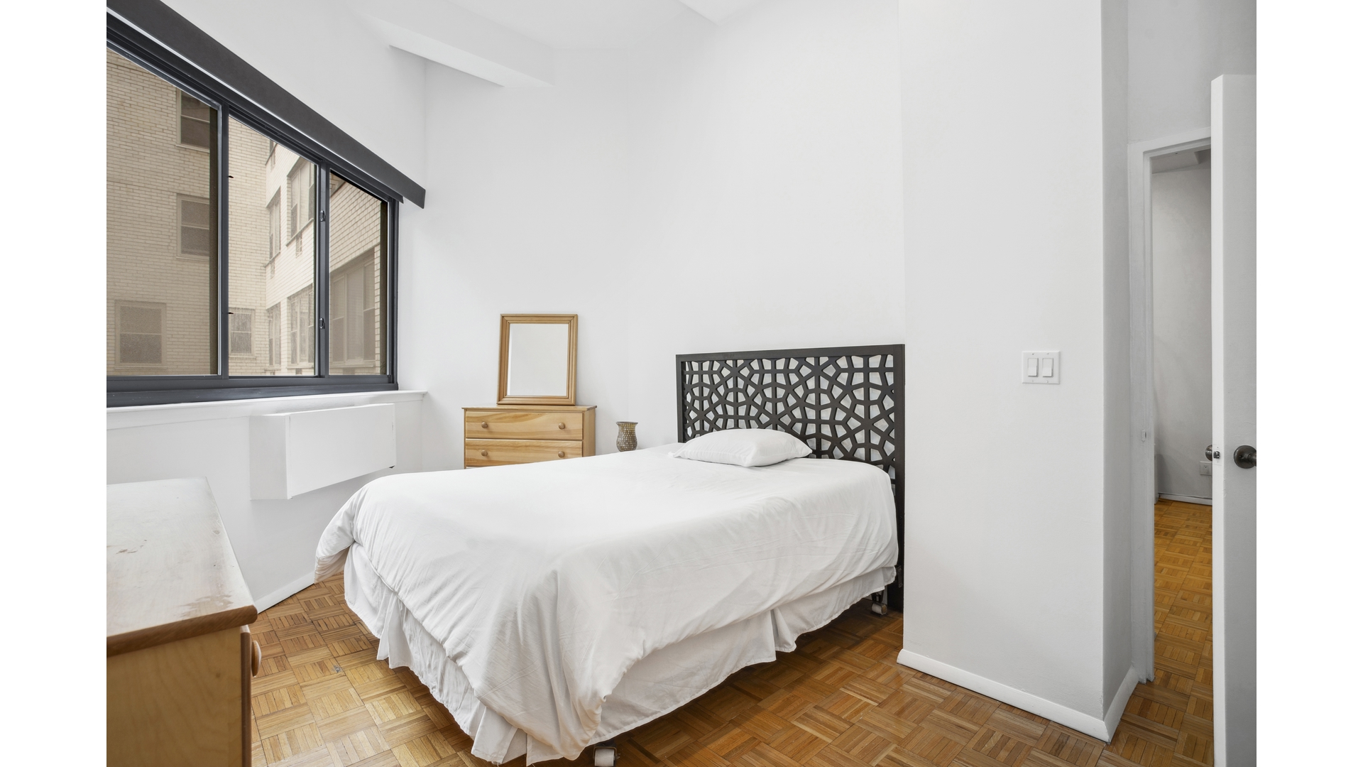 #5 photo, 310 E 46TH Street, Turtle Bay , NY 10017