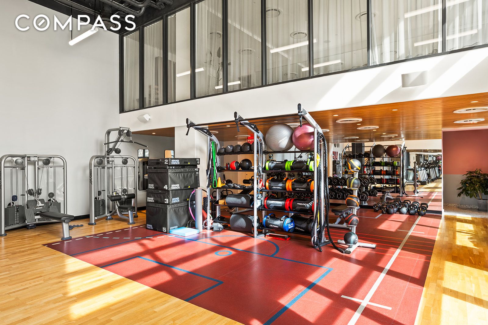 #16 photo, 547 W 47th Street, Hell's Kitchen , NY 10036