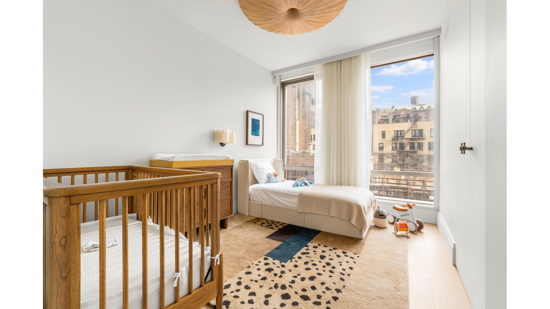 #11 photo, 50 W 66TH Street, מנהטן Lincoln Square , NY 10023