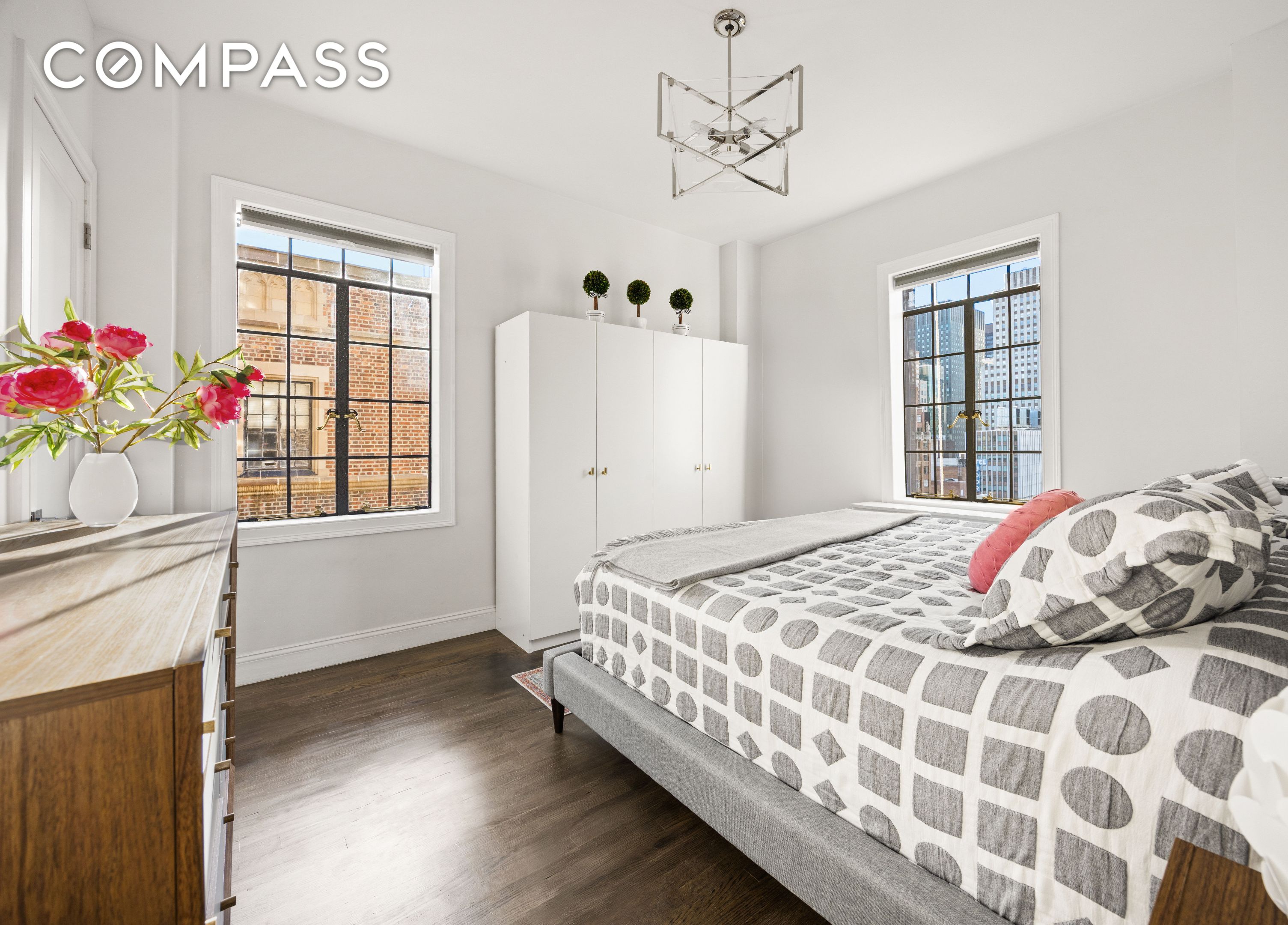 #9 photo, 45 Tudor City Place, Midtown East , NY 10017