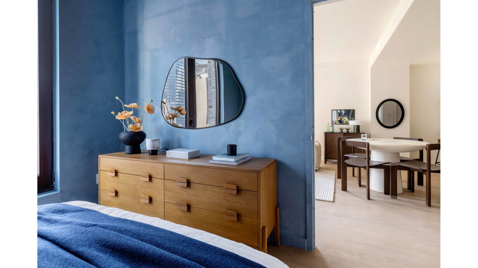 #18 photo, 300 E 50TH Street, Turtle Bay , NY 10022