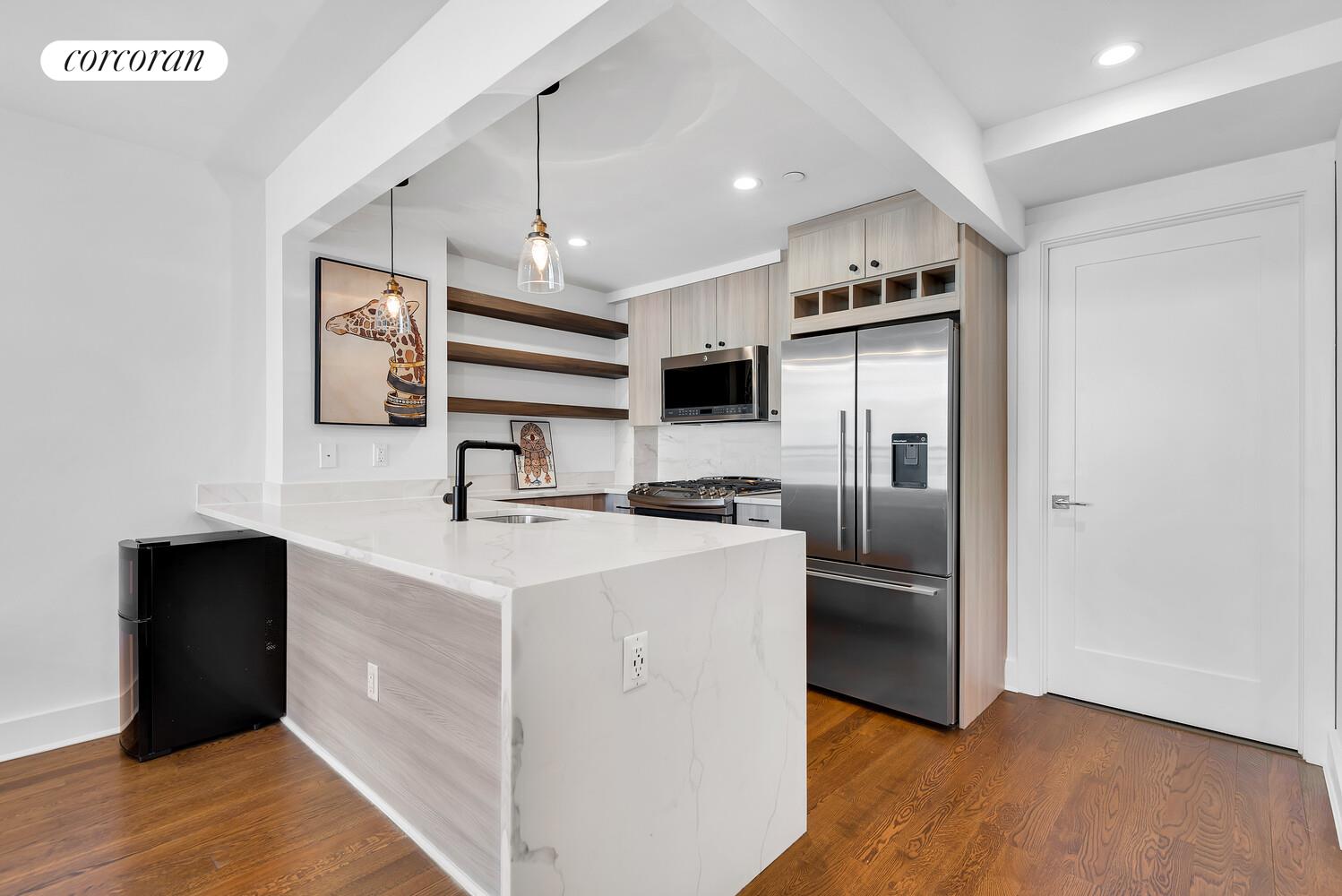 #4 photo, 23-33 31ST Road, Astoria , NY 11106