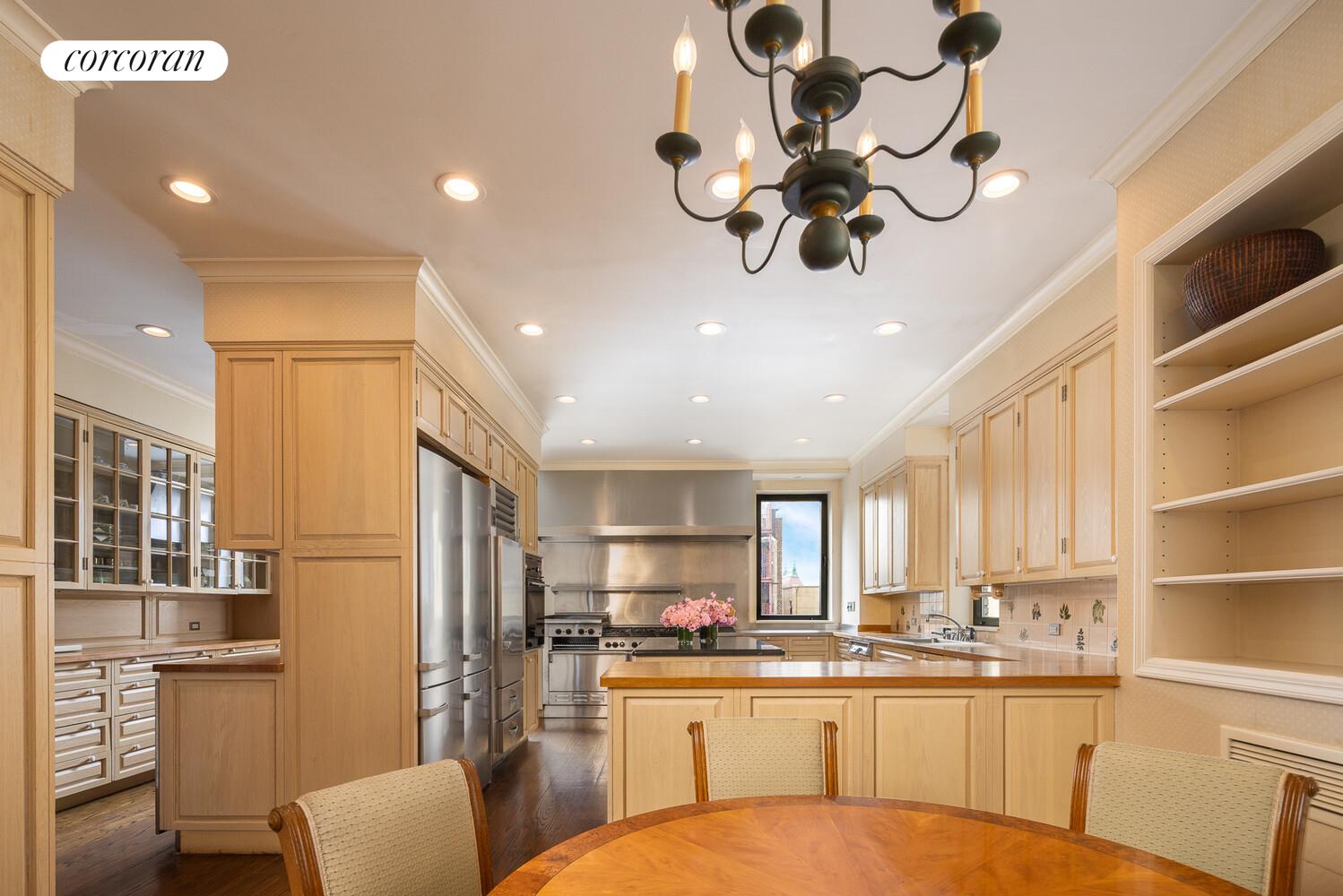 #13 photo, 740 PARK Avenue, Lenox Hill , NY 10021