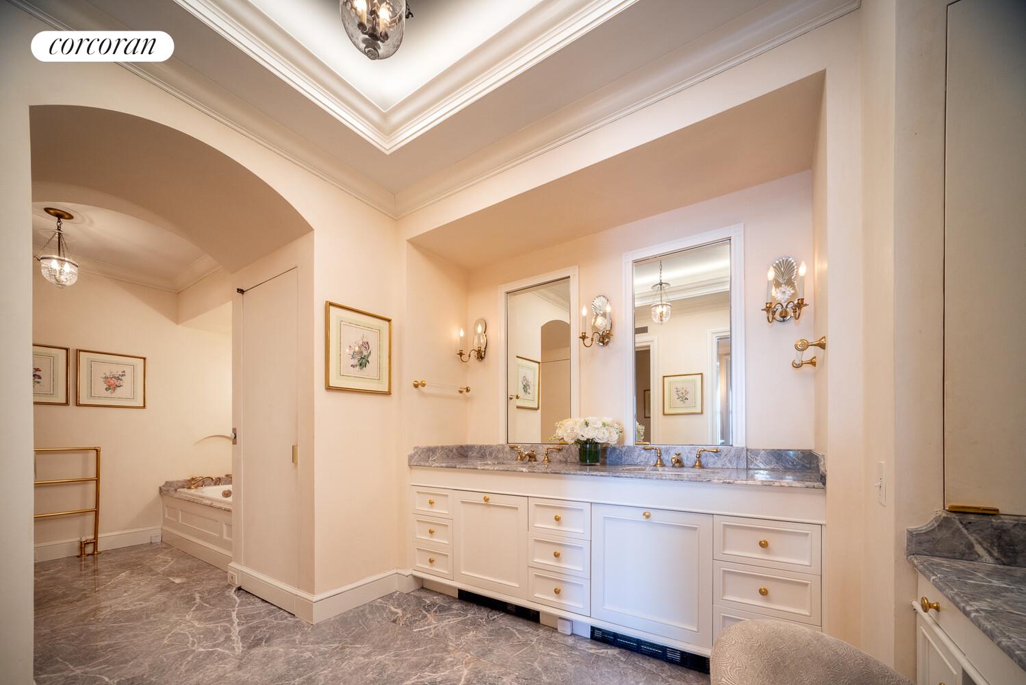 #20 photo, 740 PARK Avenue, Lenox Hill , NY 10021