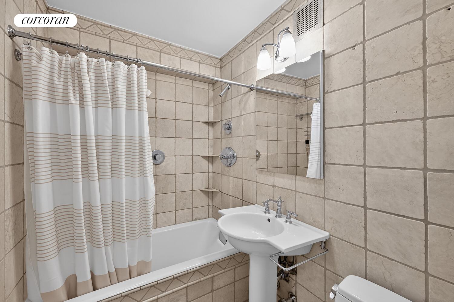 #10 photo, 13 W 13TH Street, مانهاتن Greenwich Village , NY 10011