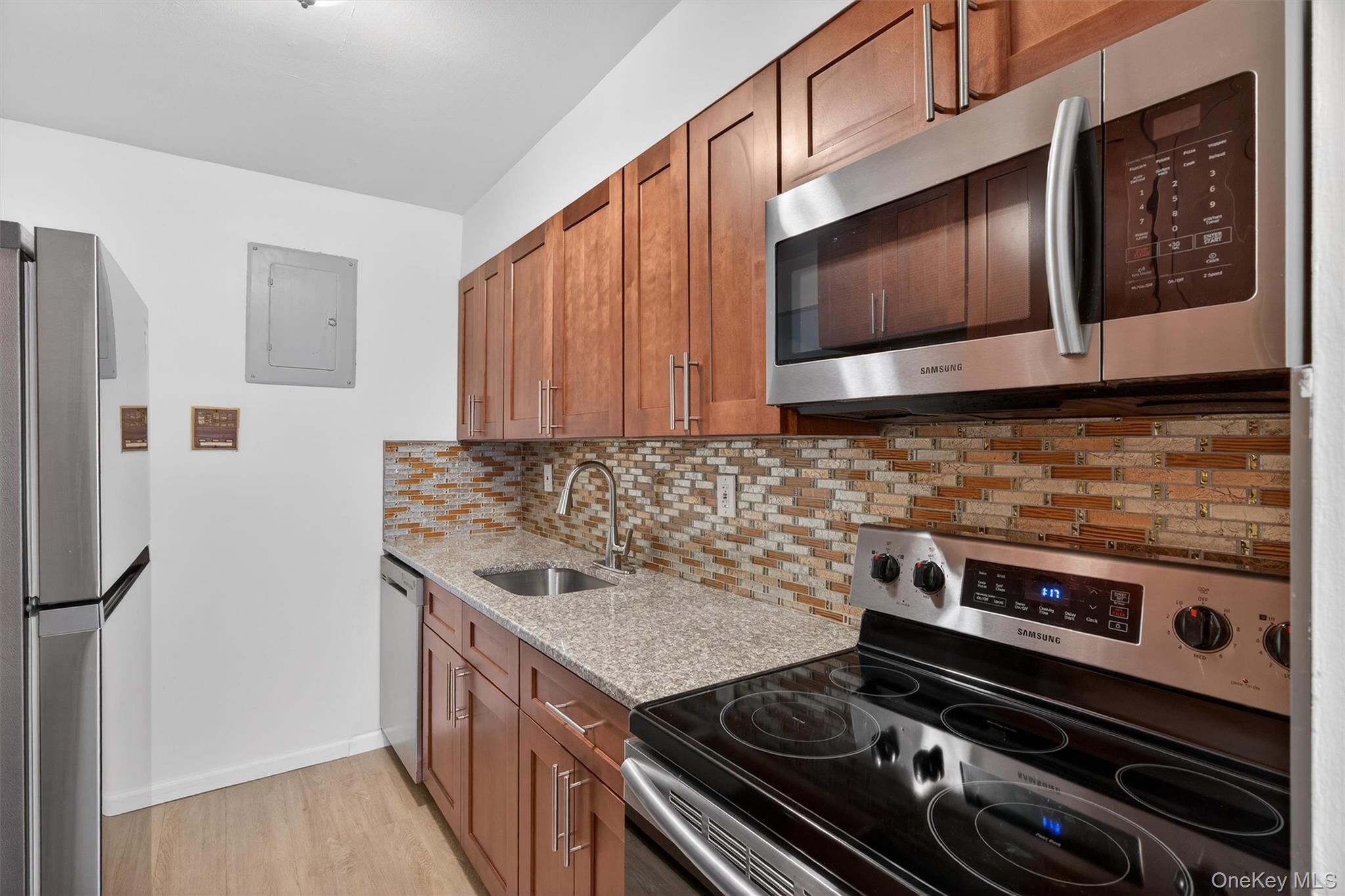 #11 photo, 440 Carpenter Avenue, Newburgh , NY 12550