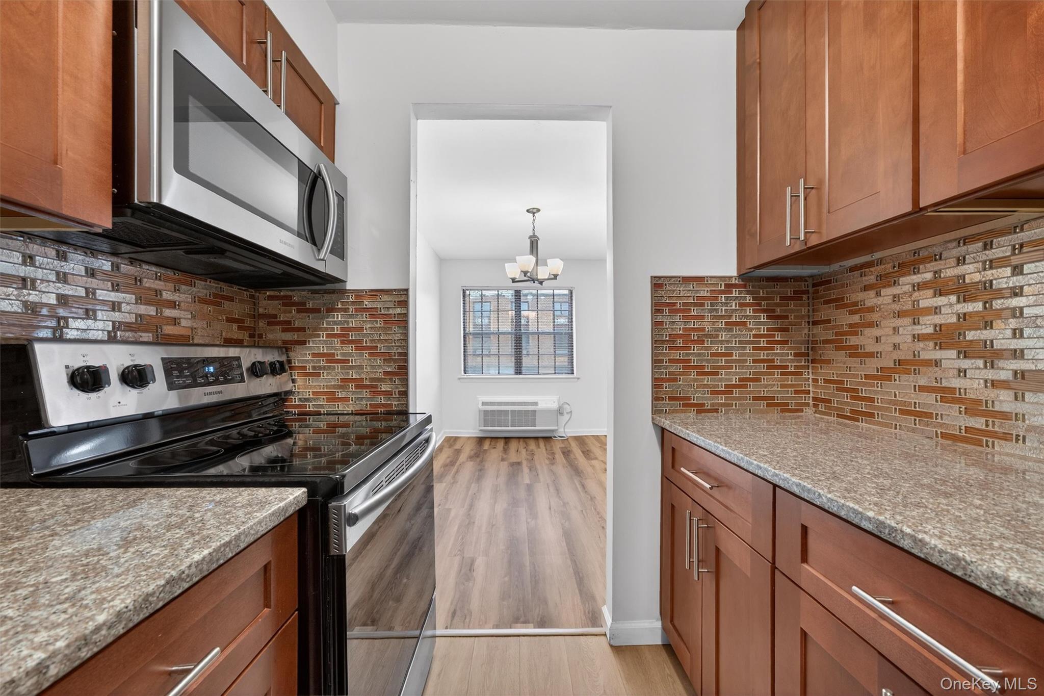 #14 photo, 440 Carpenter Avenue, Newburgh , NY 12550