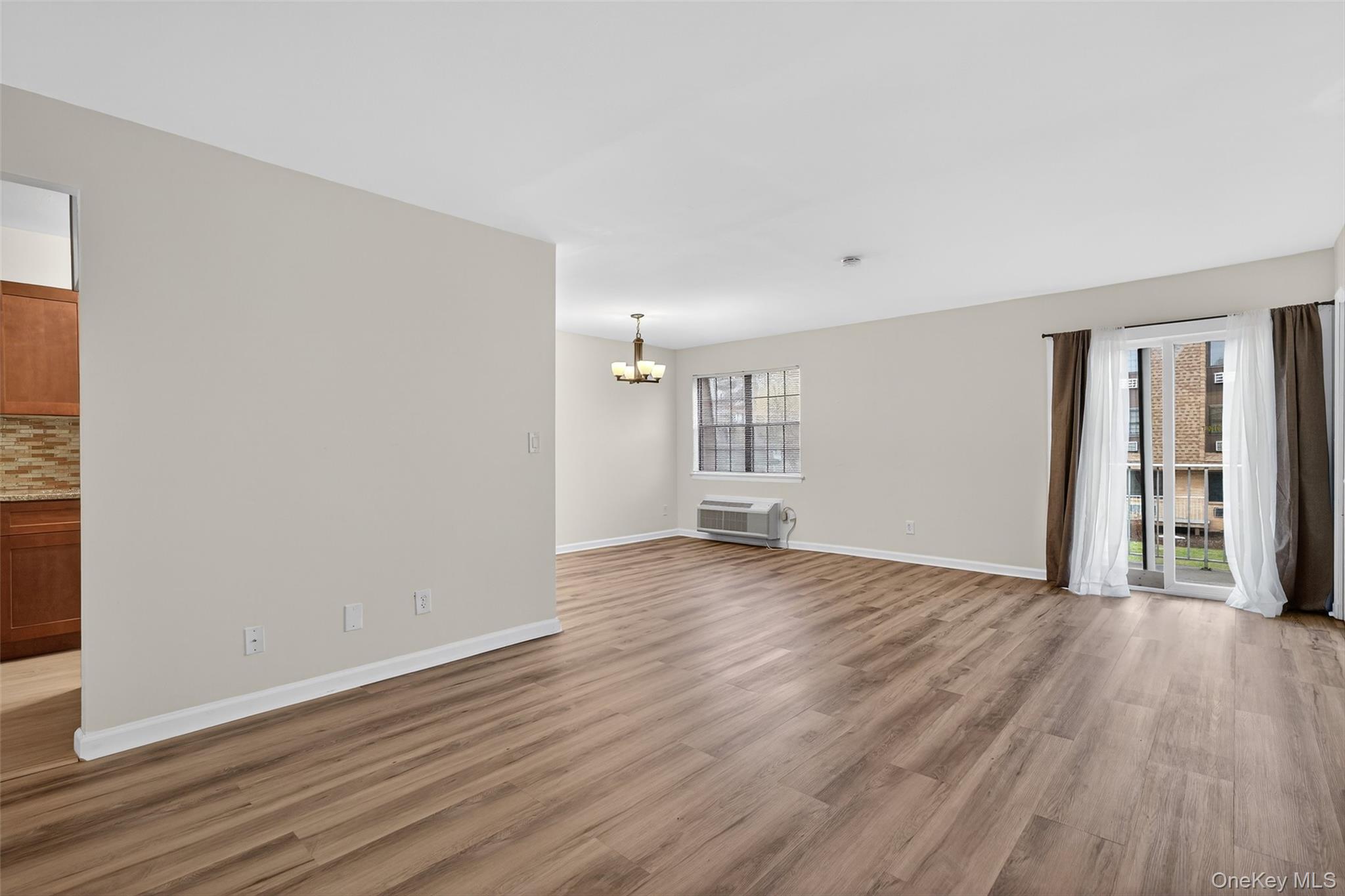 #5 photo, 440 Carpenter Avenue, Newburgh , NY 12550