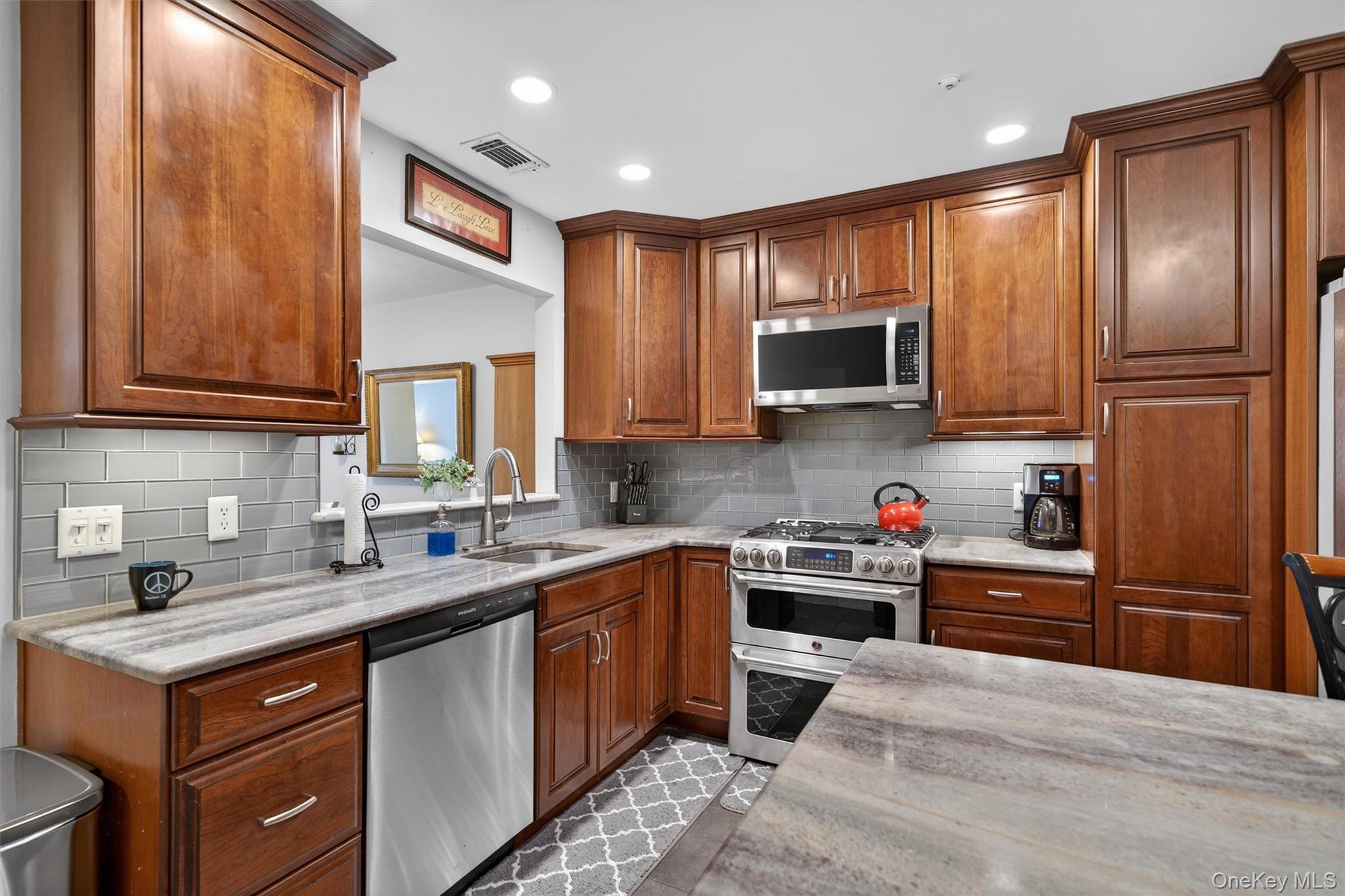 #2 photo, 19 Olde Wagon Road, Warwick , NY 10990