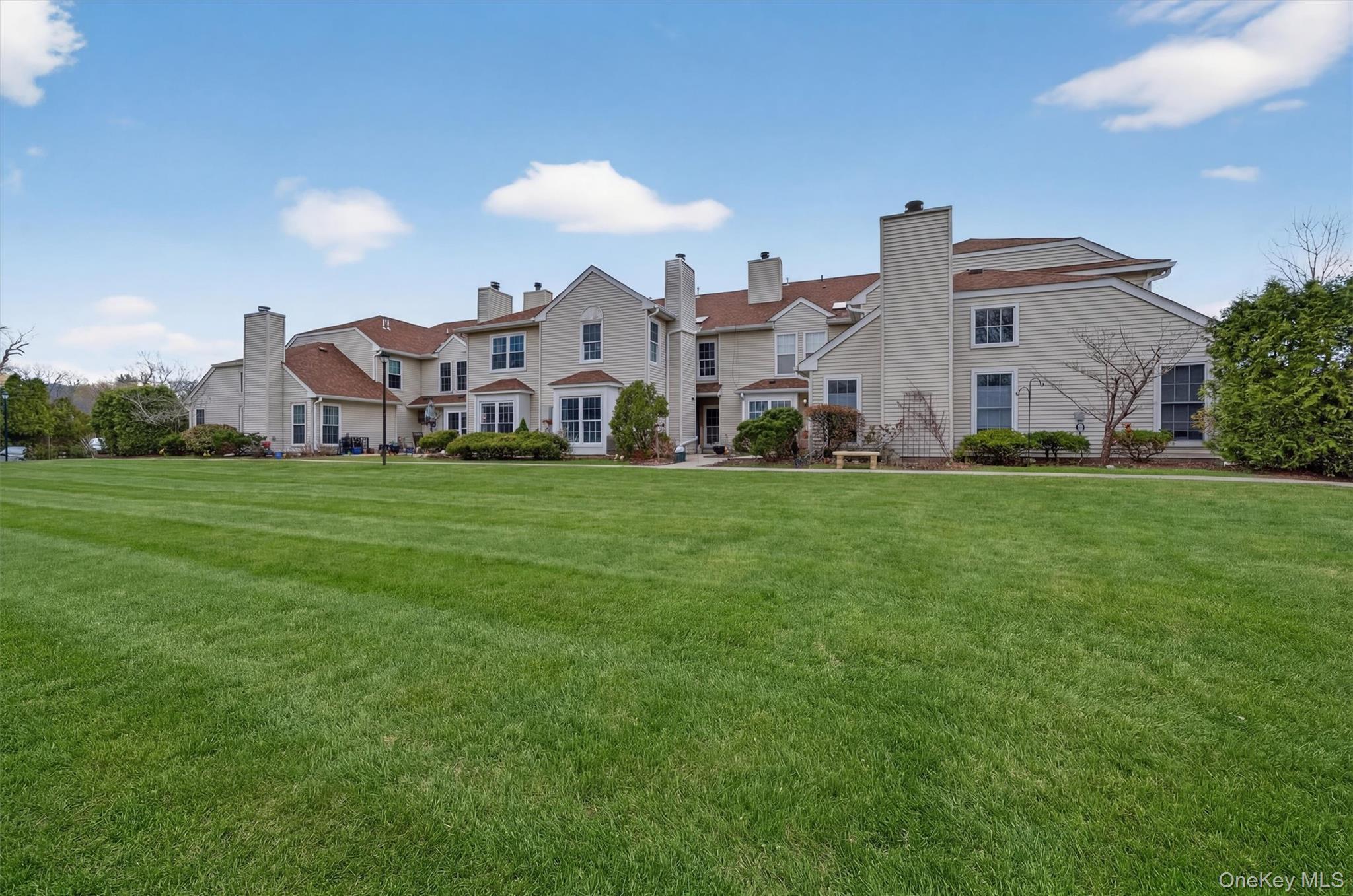 #6 photo, 19 Olde Wagon Road, Warwick , NY 10990