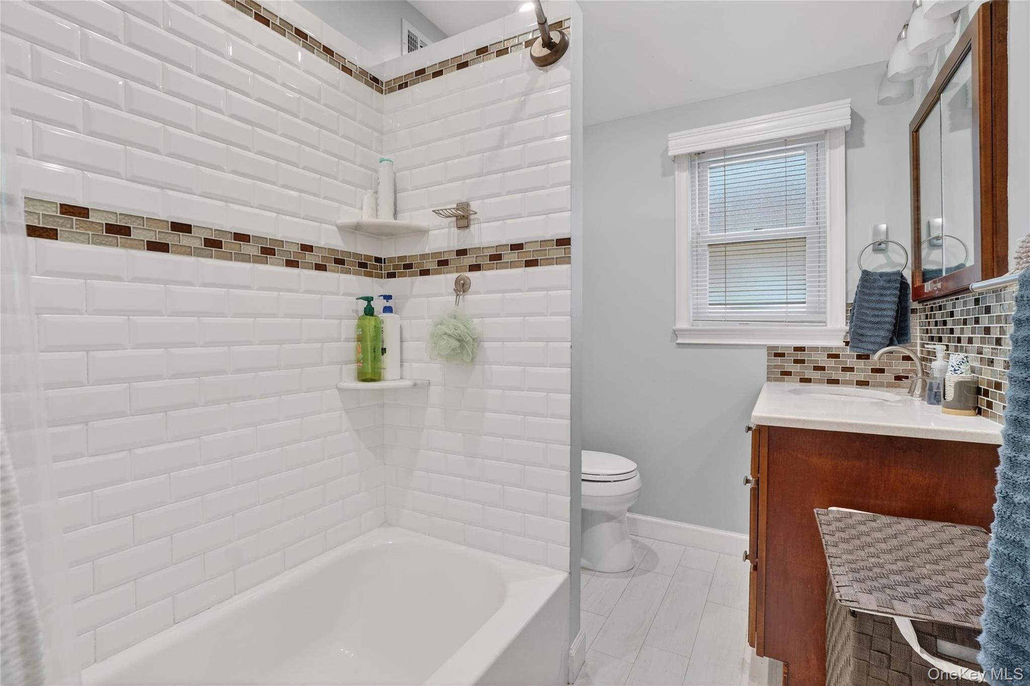 #13 photo, 9028 218th Place, 皇后區 Queens Village , NY 11428