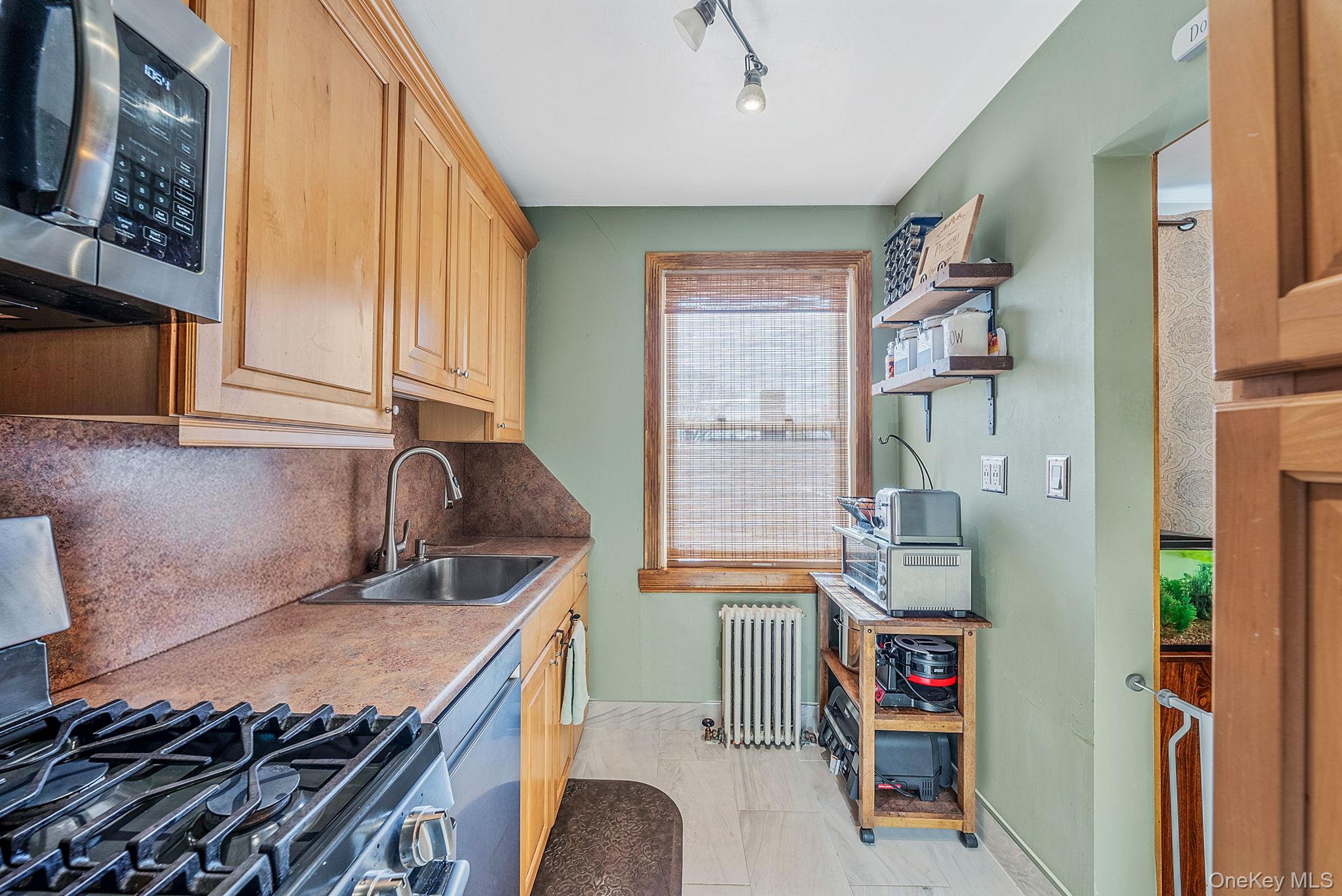 #11 photo, 16 Edwards Street, Нассау ‖ Roslyn Heights , NY 11577