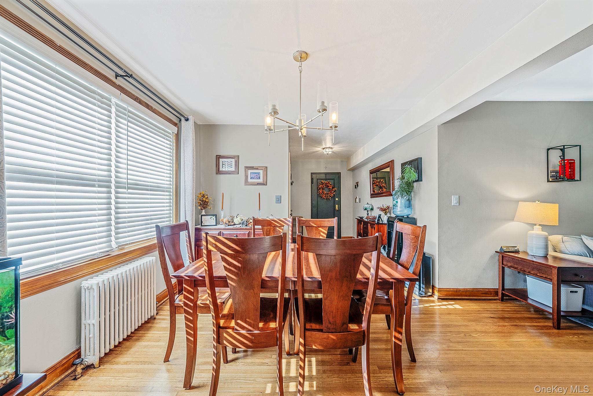 #6 photo, 16 Edwards Street, Нассау ‖ Roslyn Heights , NY 11577