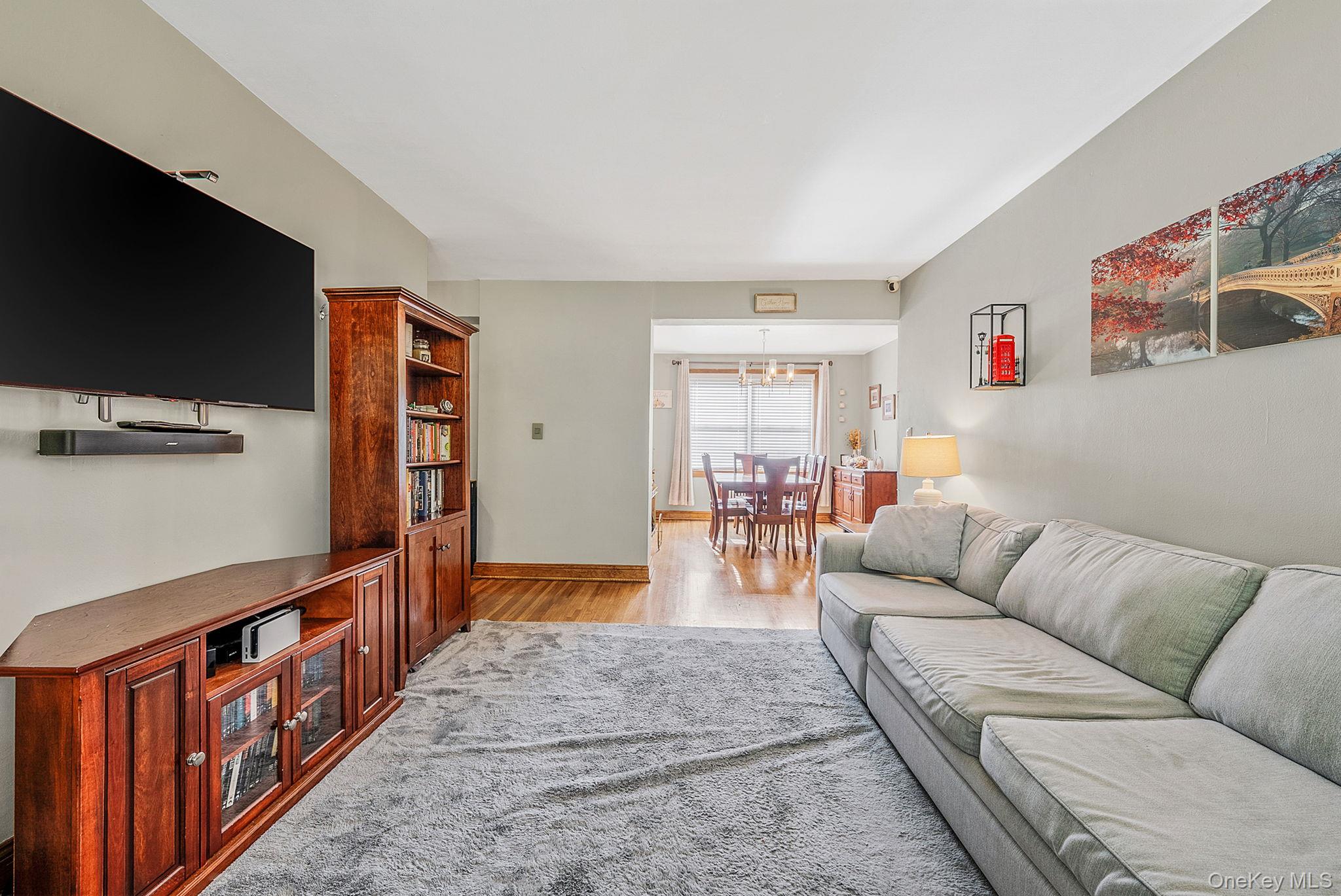 #9 photo, 16 Edwards Street, Нассау ‖ Roslyn Heights , NY 11577