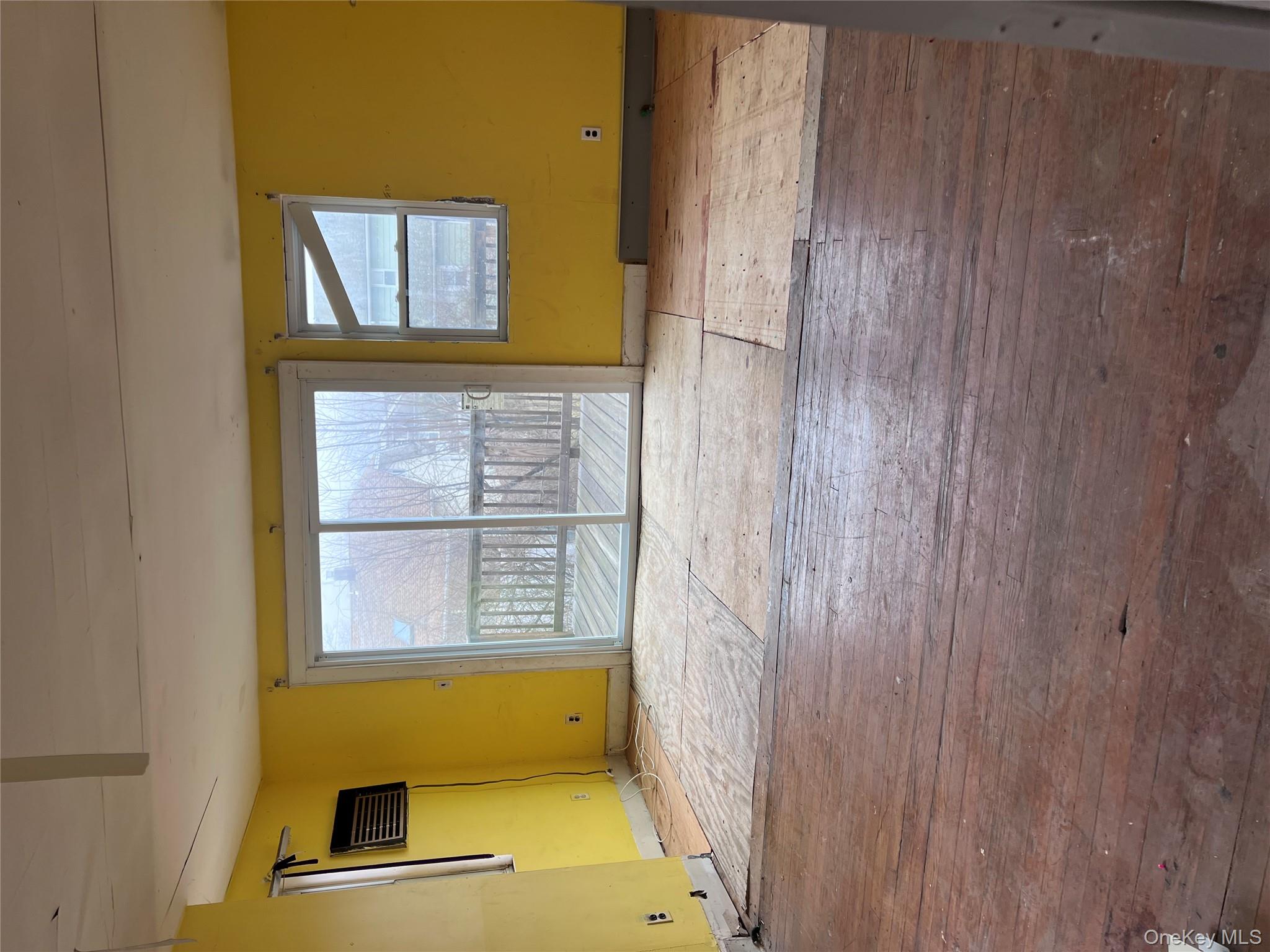 #12 photo, 48 Pleasant Avenue, Roosevelt , NY 11575