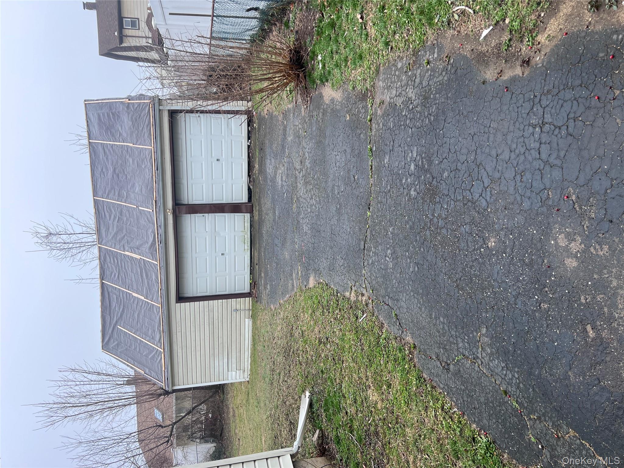 #13 photo, 48 Pleasant Avenue, Roosevelt , NY 11575