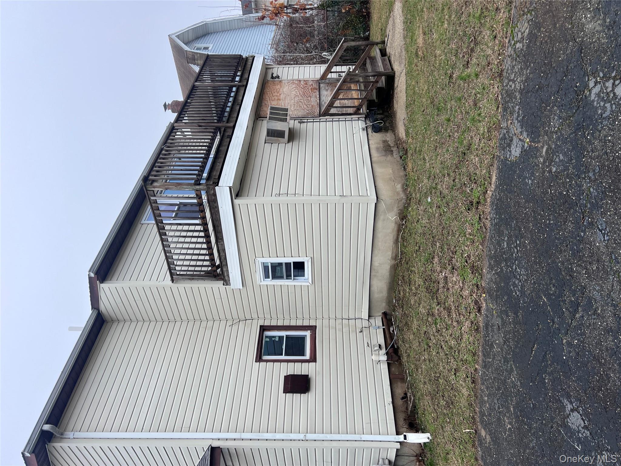 #15 photo, 48 Pleasant Avenue, Roosevelt , NY 11575