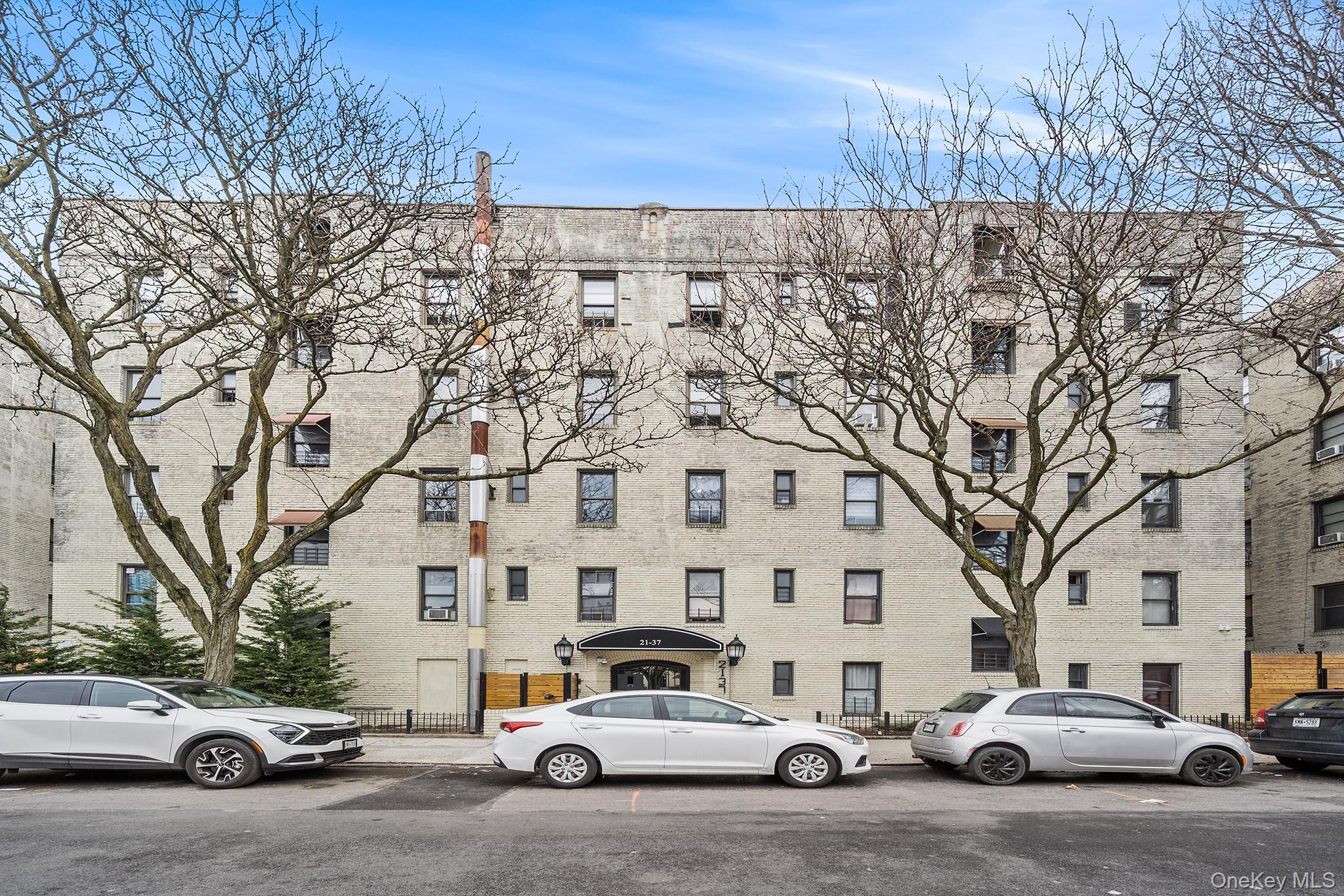 #12 photo, 2137 33rd Street, Astoria , NY 11105