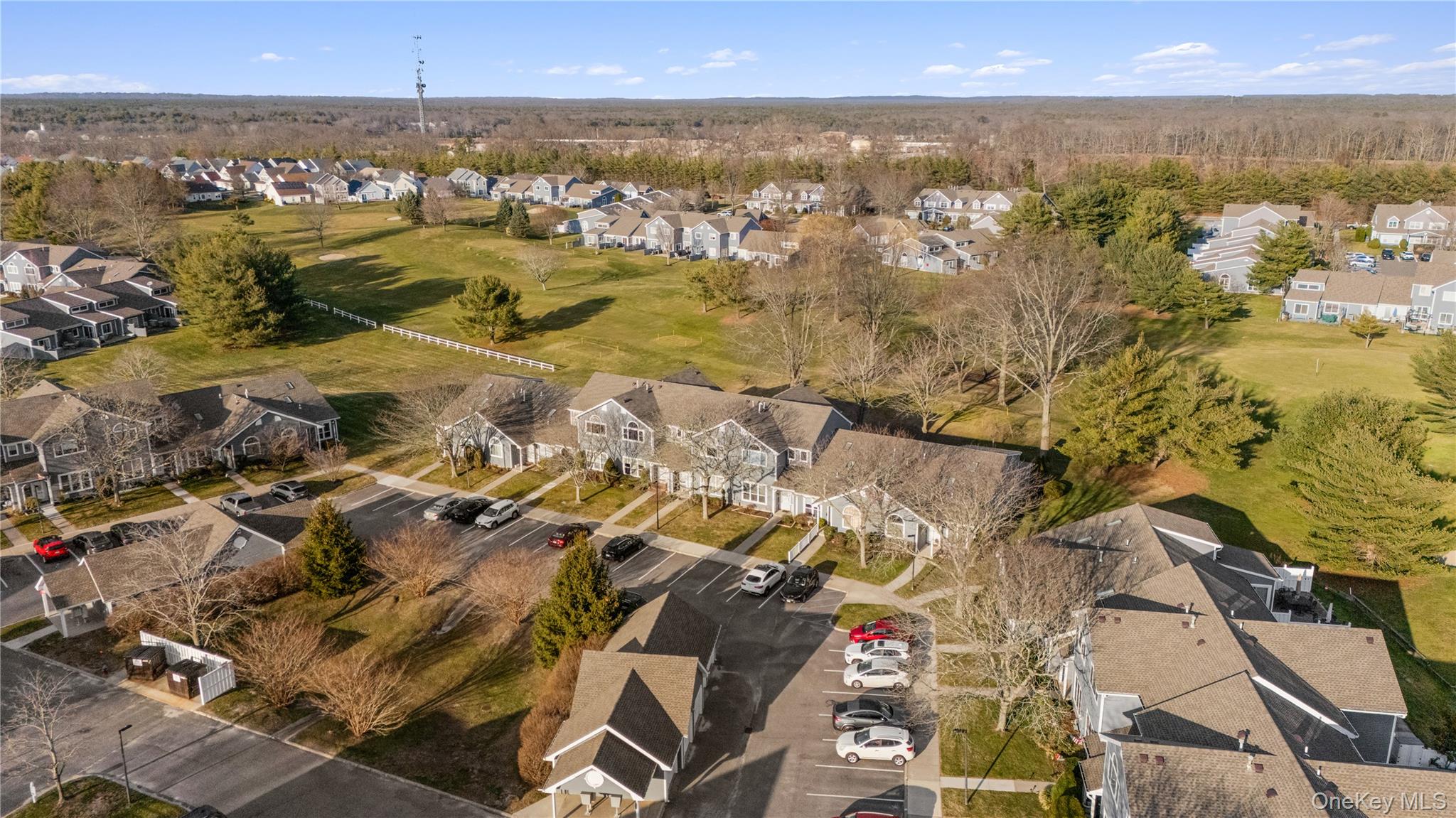 #4 photo, 738 Birchwood Park Drive, 東長島 Middle Island , NY 11953