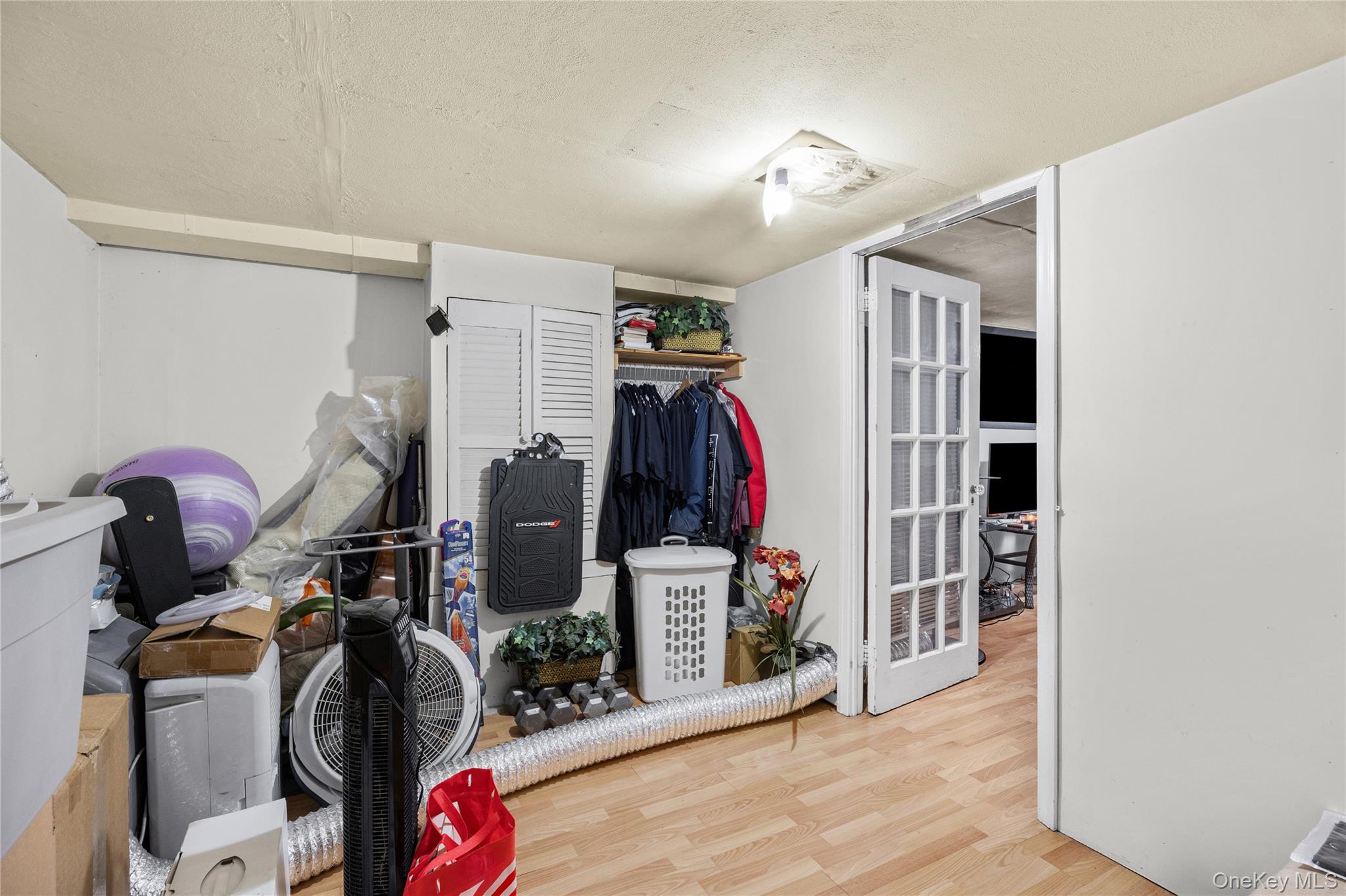 #16 photo, 282 Caryl Drive, Lawrence , NY 11559