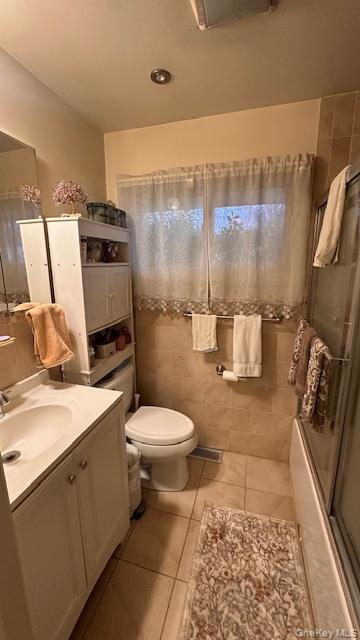 #10 photo, 1240 Langdon Boulevard, Rockville Centre , NY 11570