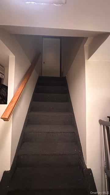 #20 photo, 1240 Langdon Boulevard, Rockville Centre , NY 11570