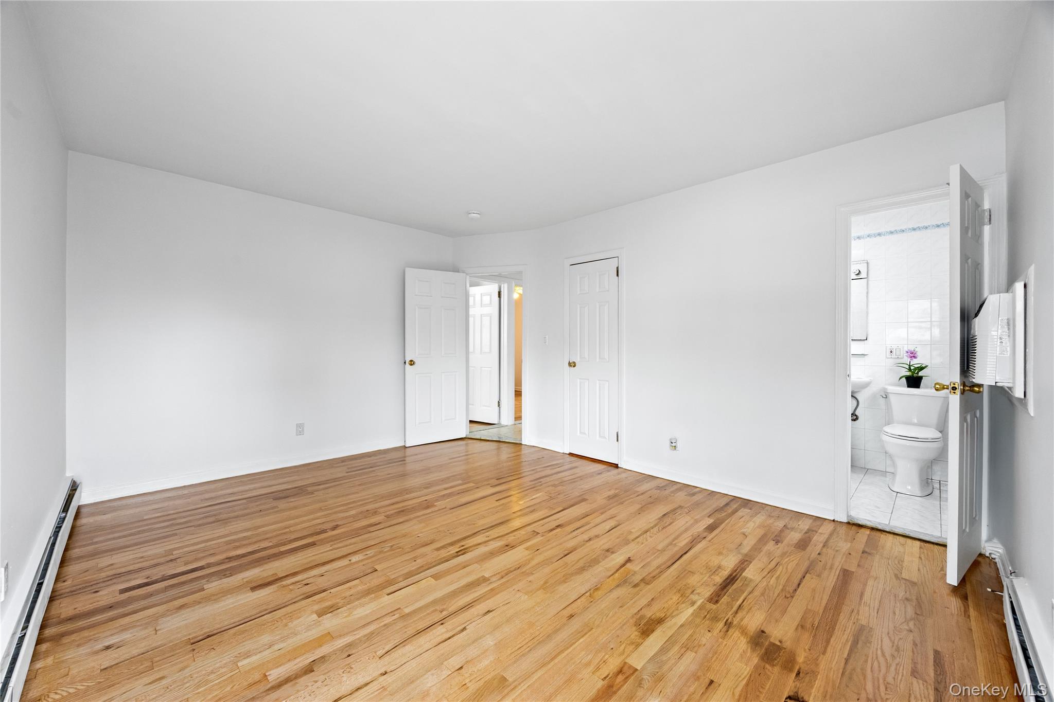 #17 photo, 64-14 218th Street, Oakland Gardens , NY 11364