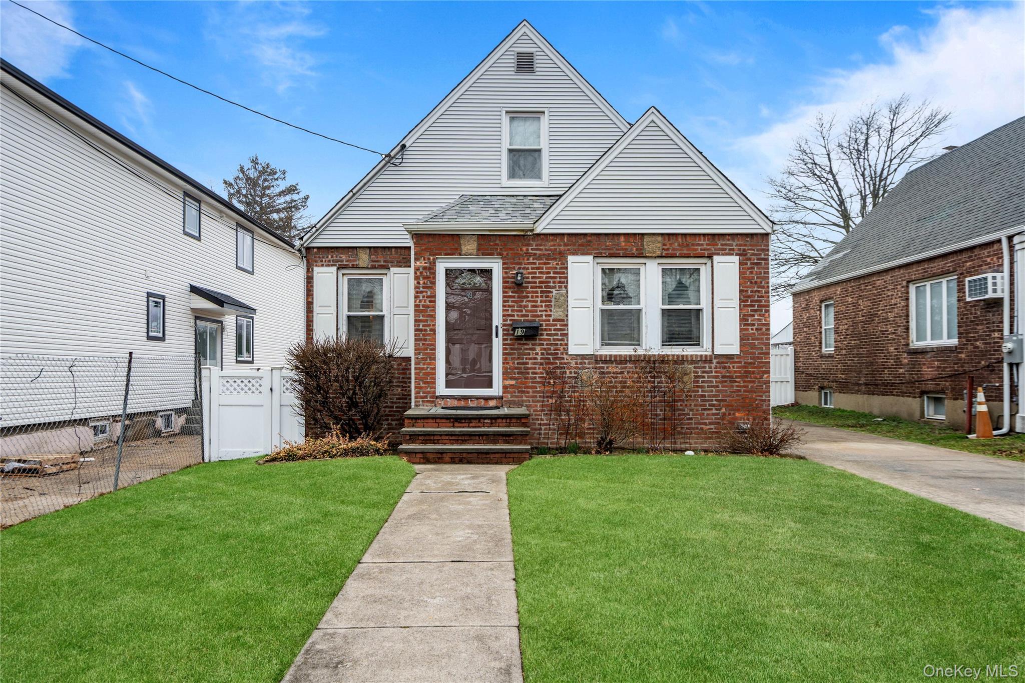 #1 photo, 19 William Street, Valley Stream , NY 11580