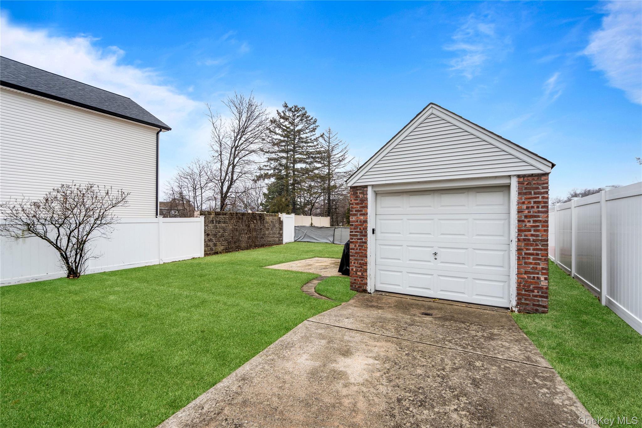 #18 photo, 19 William Street, Valley Stream , NY 11580