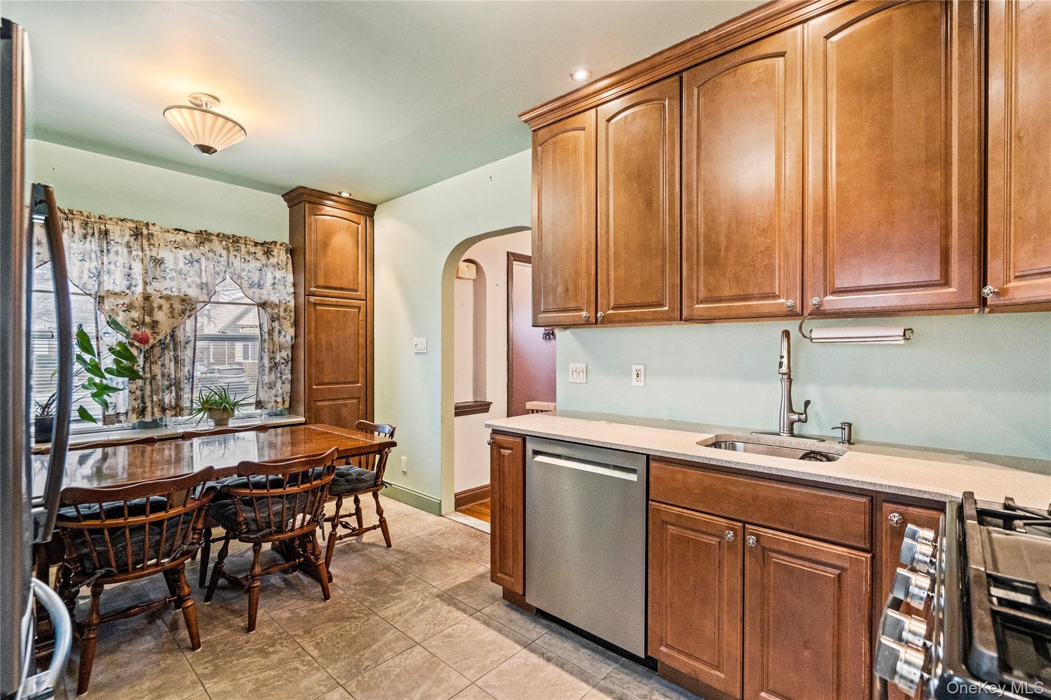 #6 photo, 19 William Street, Valley Stream , NY 11580