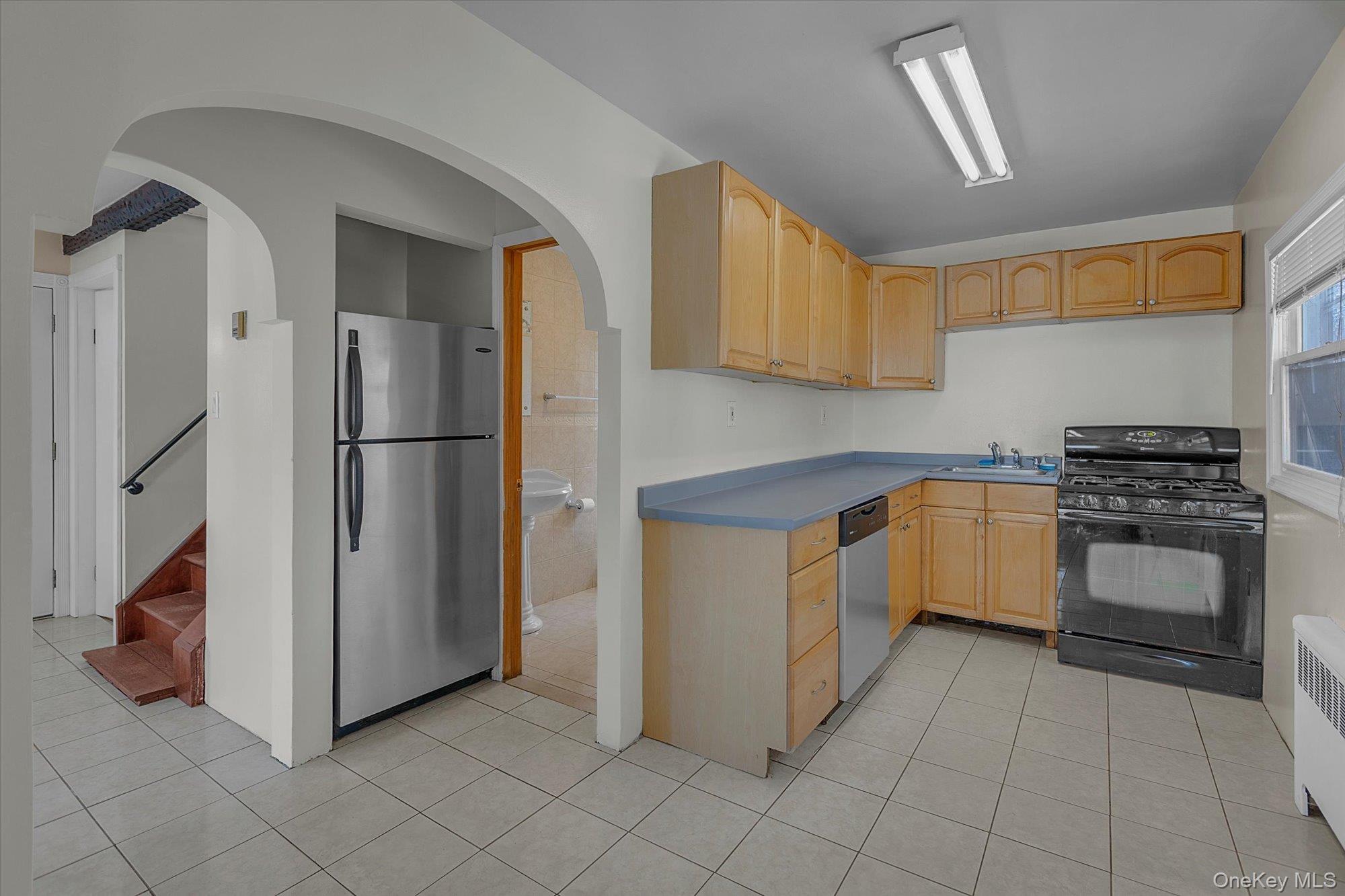 #7 photo, 42 E 16th Street, Huntington Station , NY 11746