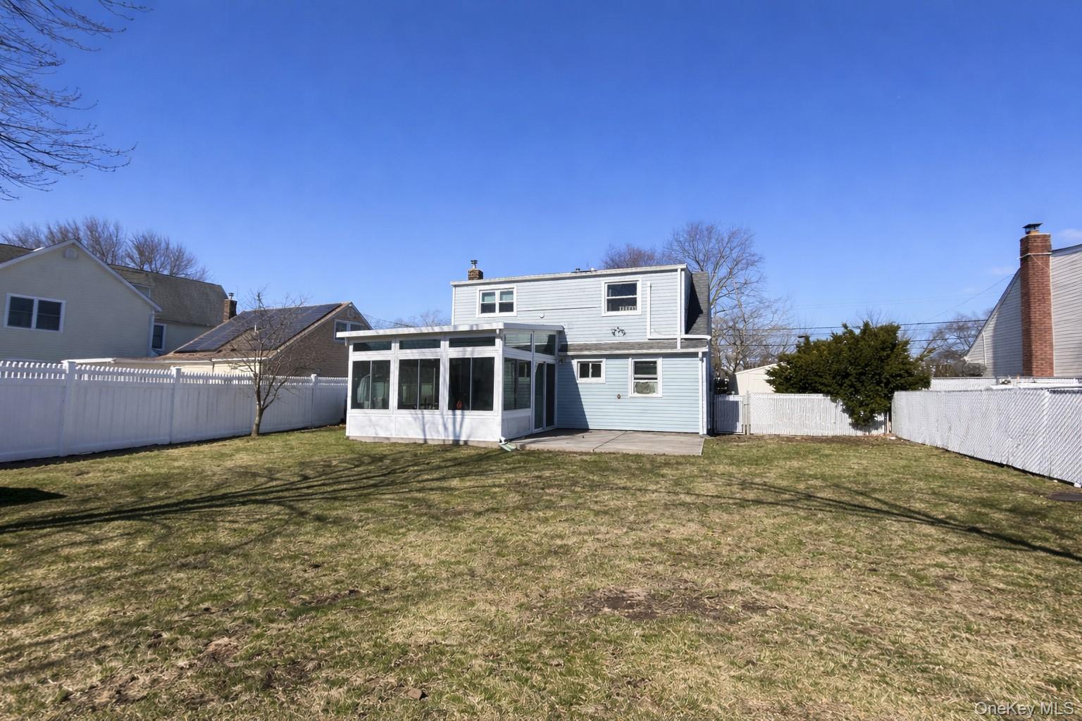 #18 photo, 93 Birch Avenue, Farmingdale , NY 11735