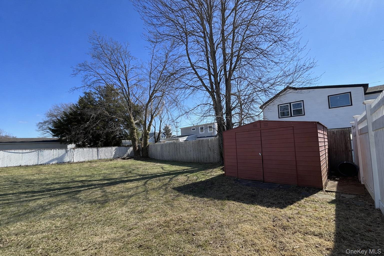 #19 photo, 93 Birch Avenue, Farmingdale , NY 11735