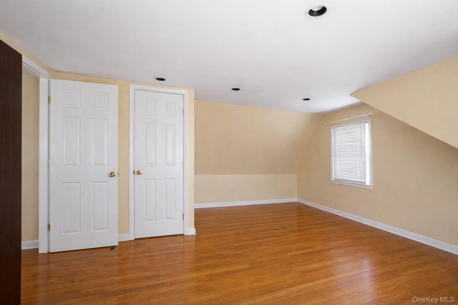 #8 photo, 93 Birch Avenue, Farmingdale , NY 11735